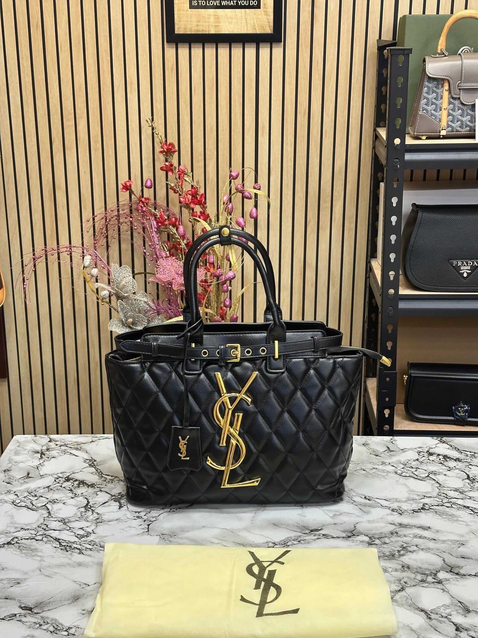 YSL SAINT LAURENT CLASSIC TOTE BAG