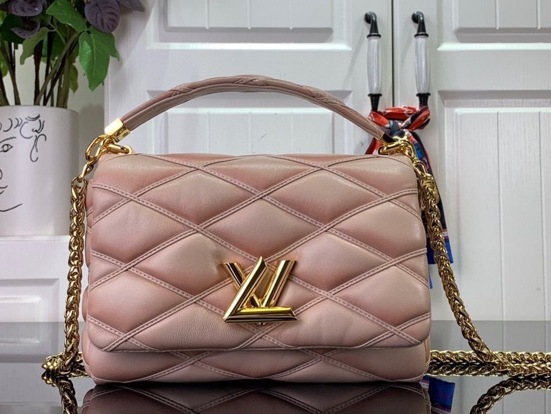 LOUIS VUITTON GO 14 MALLETAG BAG
