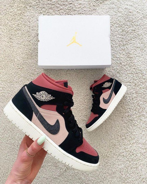 Jordan retro 1 Mid Canyon Rust for her