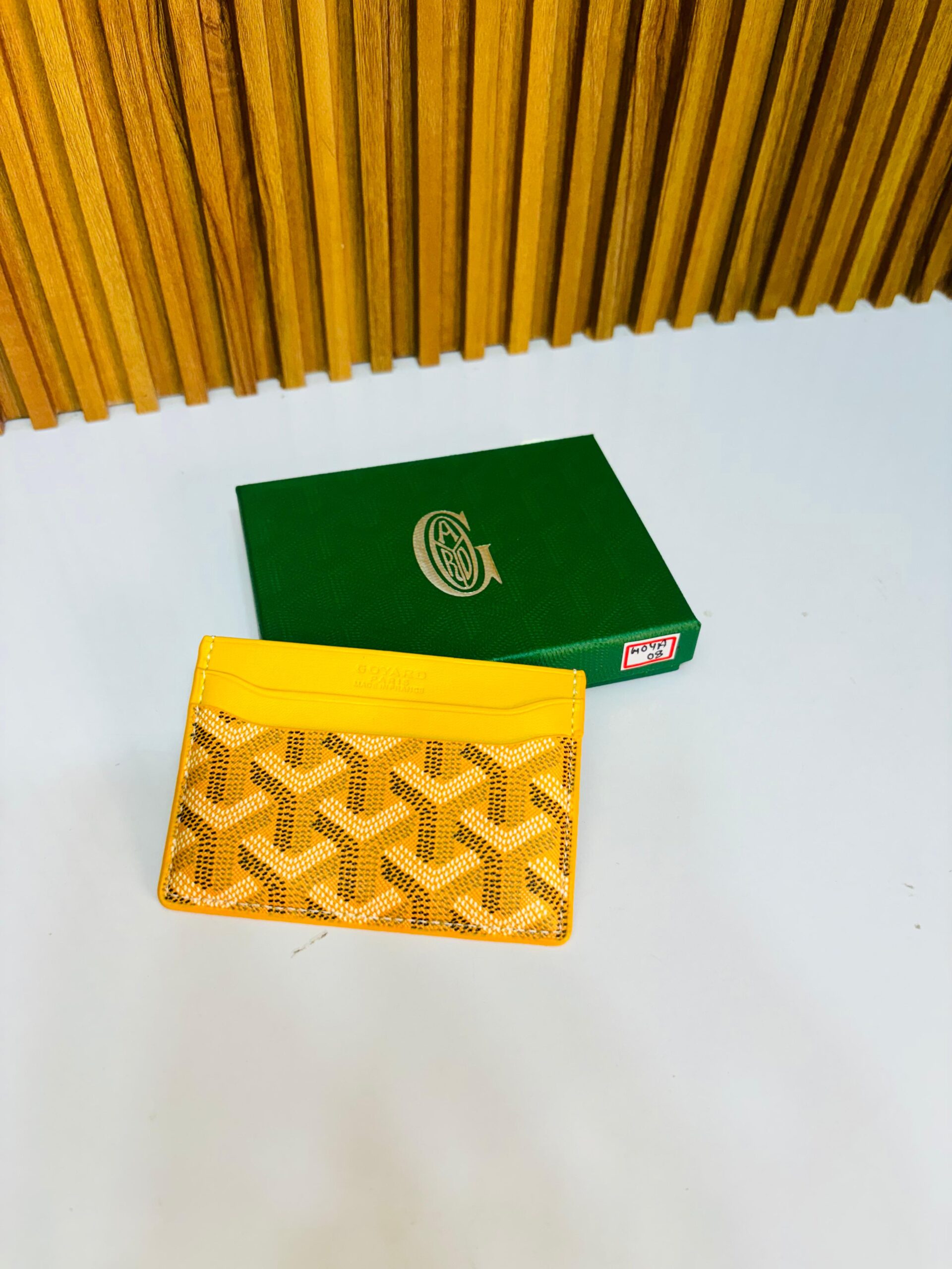 GOYRD PREMIUM QUALITY CARD HOLDER WALLET WITH BOX [YELLOW] 1609025