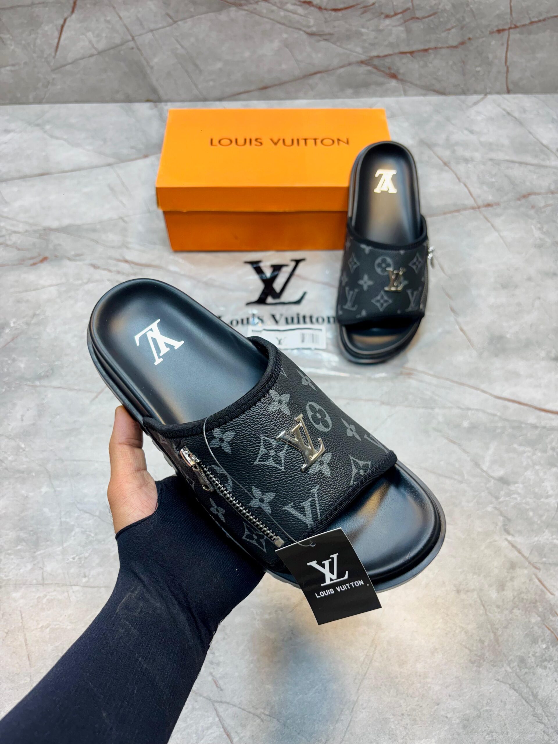 LV MIAMI PREMIUM ARTICLE SLIDES [BLACK] 0209025