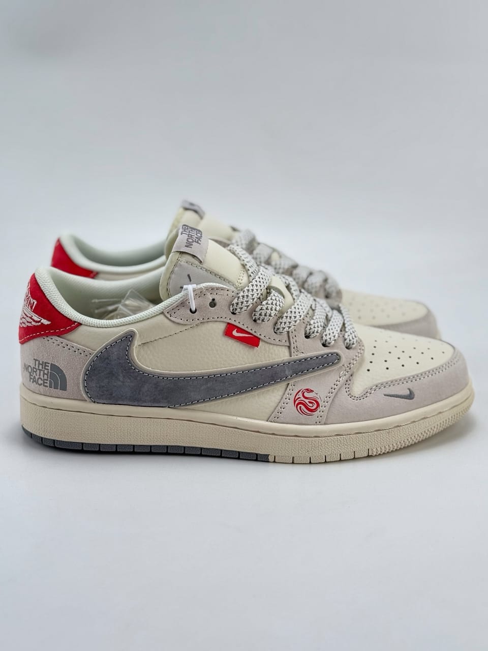 NK AIR JORDA_N RETRO 1 LOW TRAVIS SCOTT  THE NORTH FACE [CREAM / GREY / RED] 2309025
