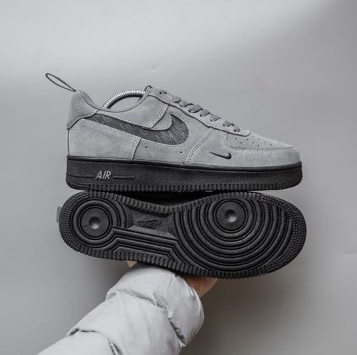 NK AIR FORCE 1 07 LV8 SE REFLECTIVE SWOOSH [COOL GREY] 2511025