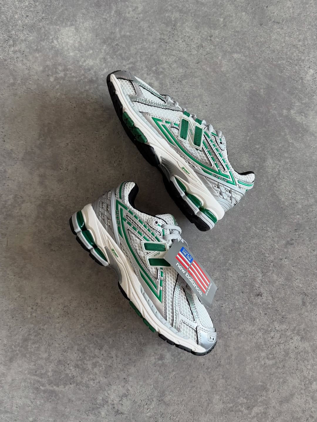 NB 1906R SPRUCE PACK [WHITE / SILVER / GREEN] 1011025