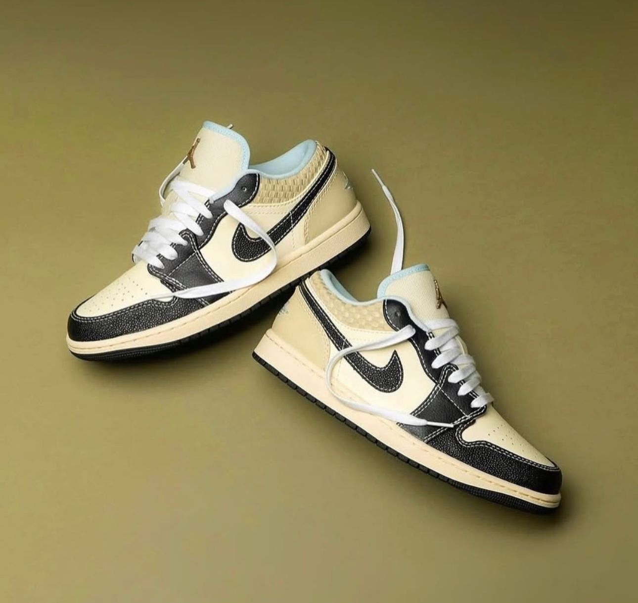 NK AIR JORDA_N RETRO 1 LOW SE COCONUT MILK BLACK [CREAM / BLACK] 0311025