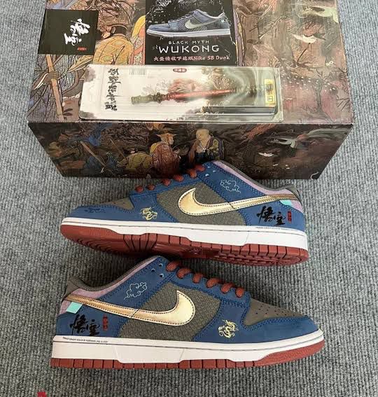 NK SB DUNK LOW MYTH WUKONG [BLUE / GREY / MAROON] 2211025