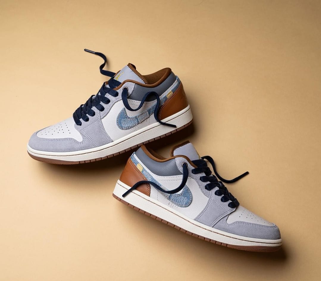 NK AIR JORDA_N RETRO 1 LOW PHANTOM DENIM SWOOSH [WHITE / GREY / BROWN / DENIM] 1911025
