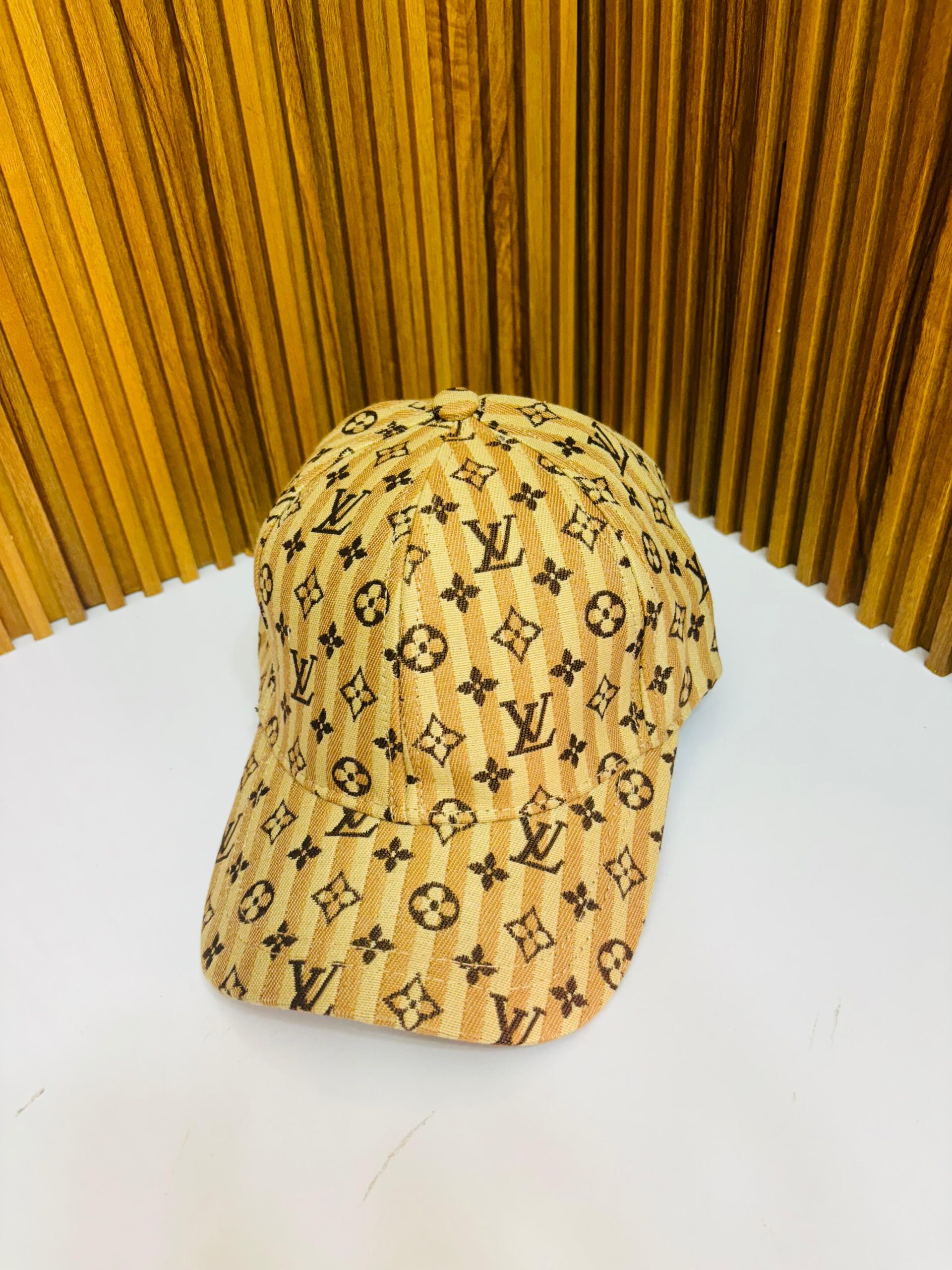 LVN PREMIUM CAP [YELLOW/ BLACK] 1311025