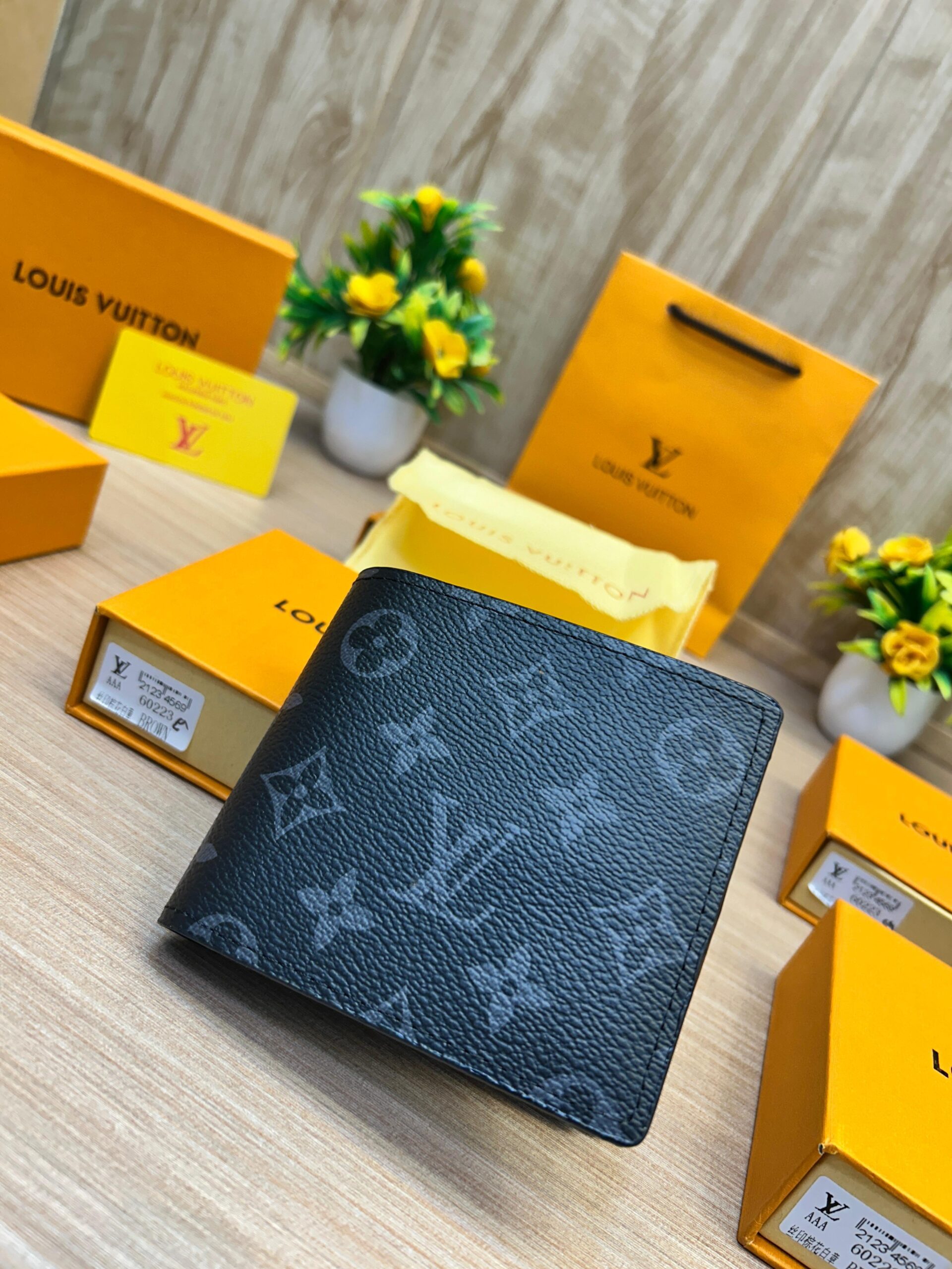 LVN PREMIUM WALLET [BLACK] 0511025