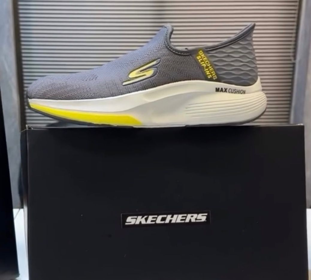 SKCHR SLIP INS MAX CUSHIONING SUSPENSION-2.0 [GREY / WHITE / YELLOW] 3112025