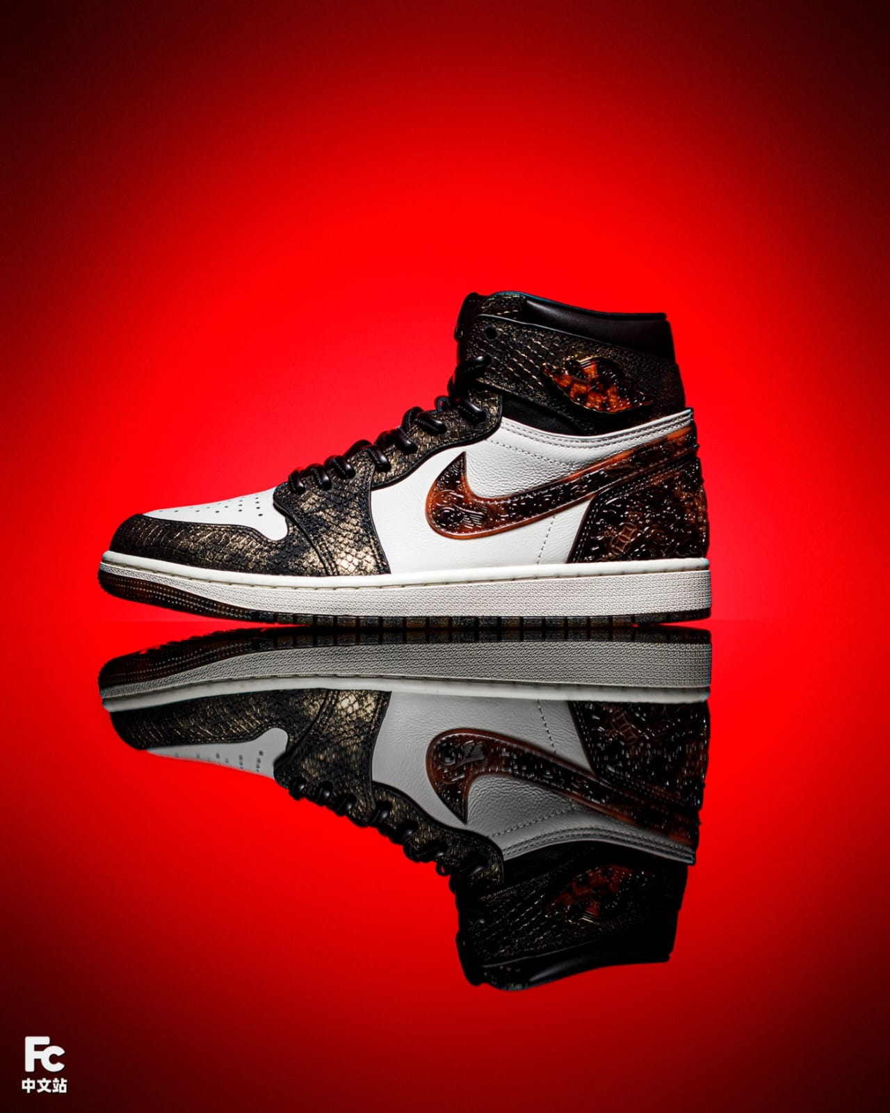 NK AIR JORDA_N RETRO 1 HIGH YEAR OF SNAKE [WHITE / BLACK / RED] 1501026