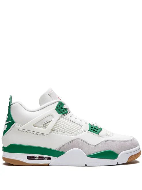NK AIR JORDA_N RETRO 4 SB PINE GREEN [WHITE / GREEN / GREY] 0201026