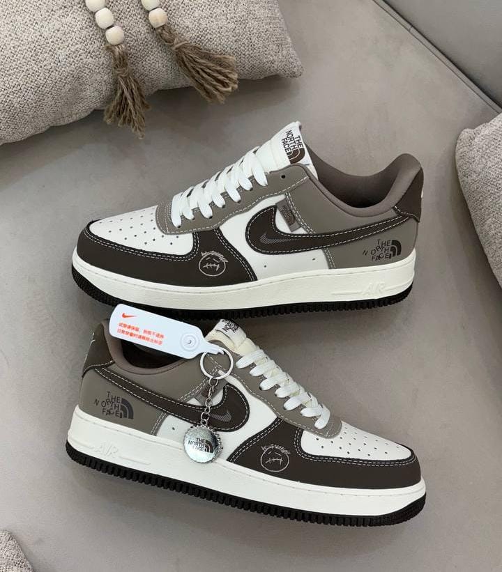 NK AIR FORCE 1 THE NORTH FACE MOCHA [BROWN / WHITE] 1501026