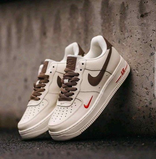 NK AIR FORCE 1 MINI RED SWOOSH COFFEE MILK [WHITE / BROWN / RED] 3001026
