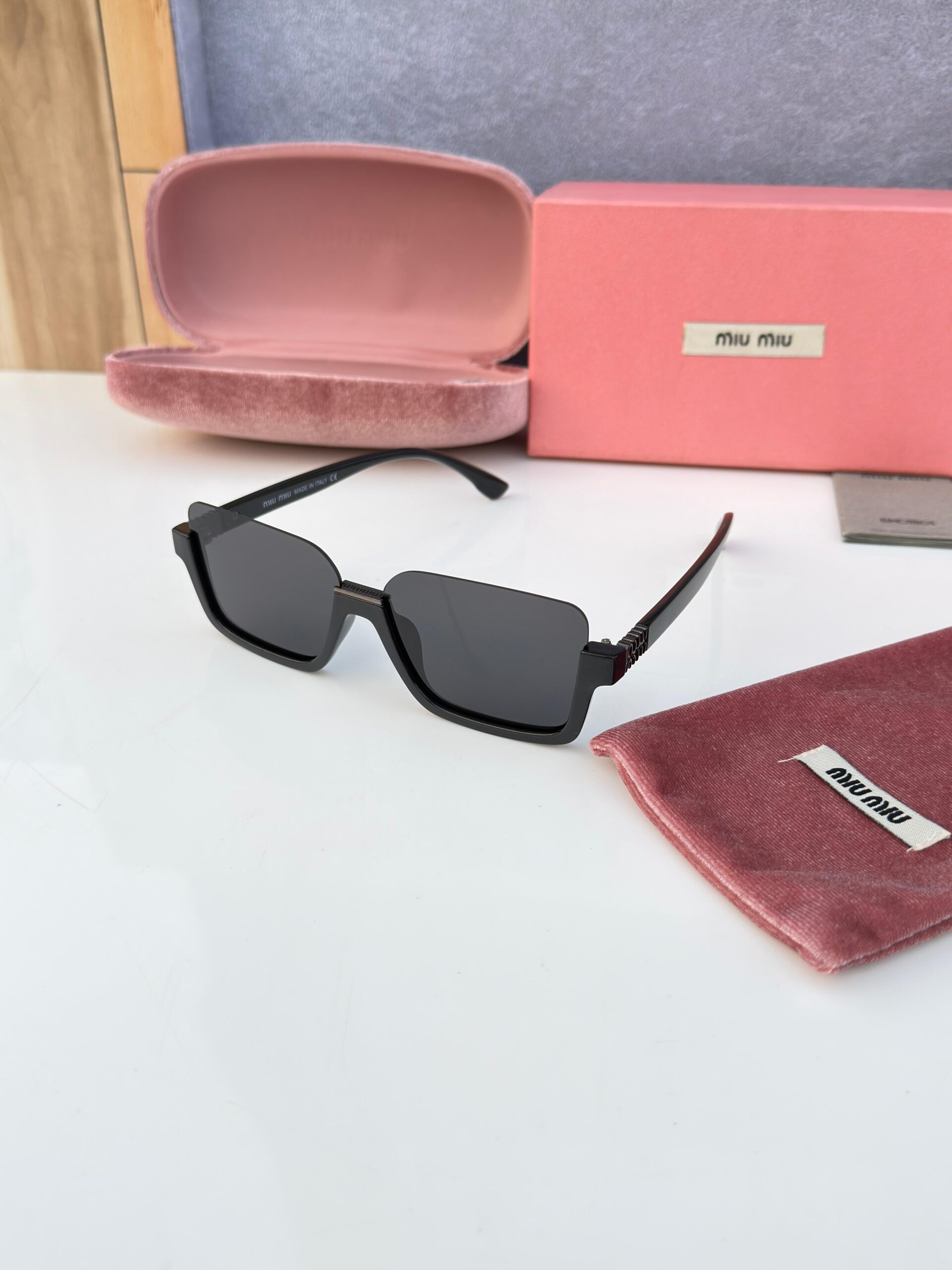 MI U 58204 SUNGLASSES [BLACK] 0303026