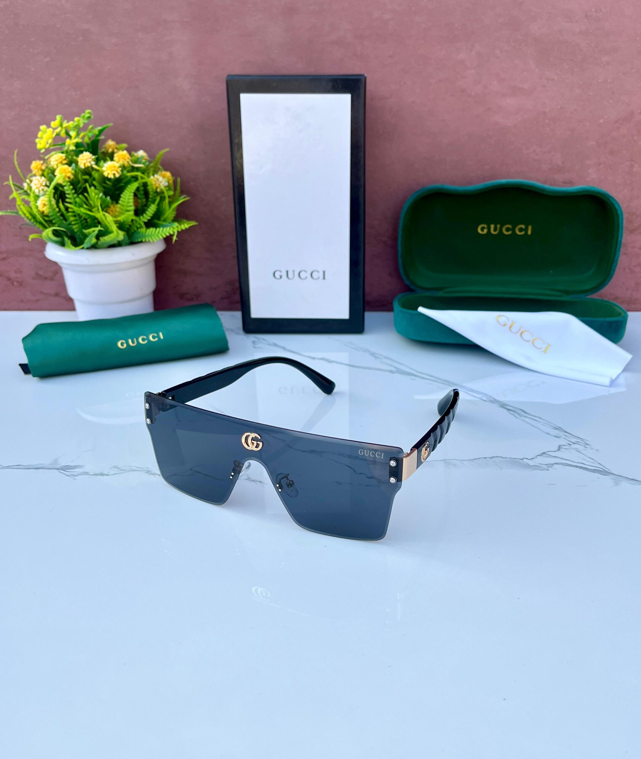 GC 515 SUNGLASSES [BLACK / GOLDEN] 2003026