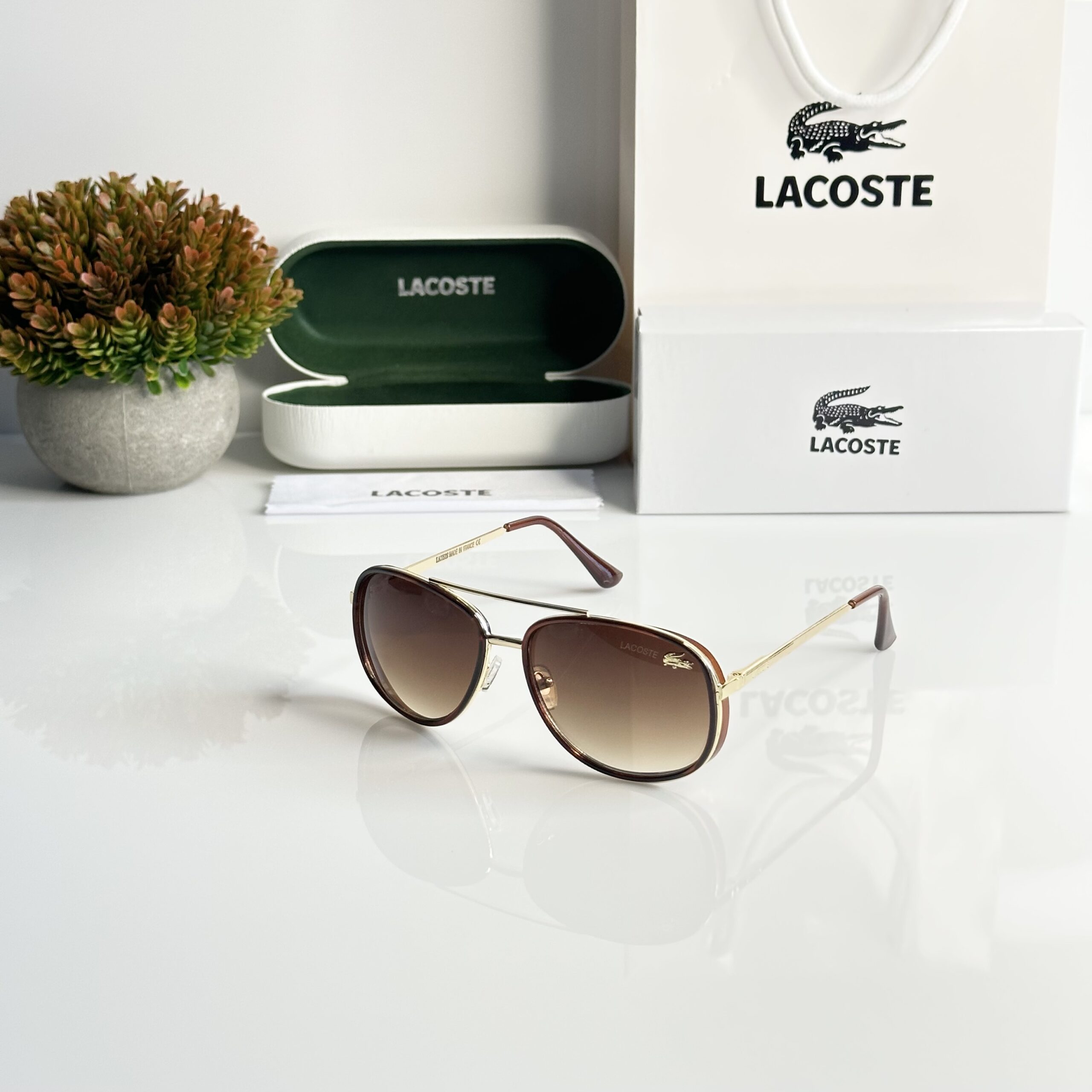 Lacoste_758_Gold_Brown