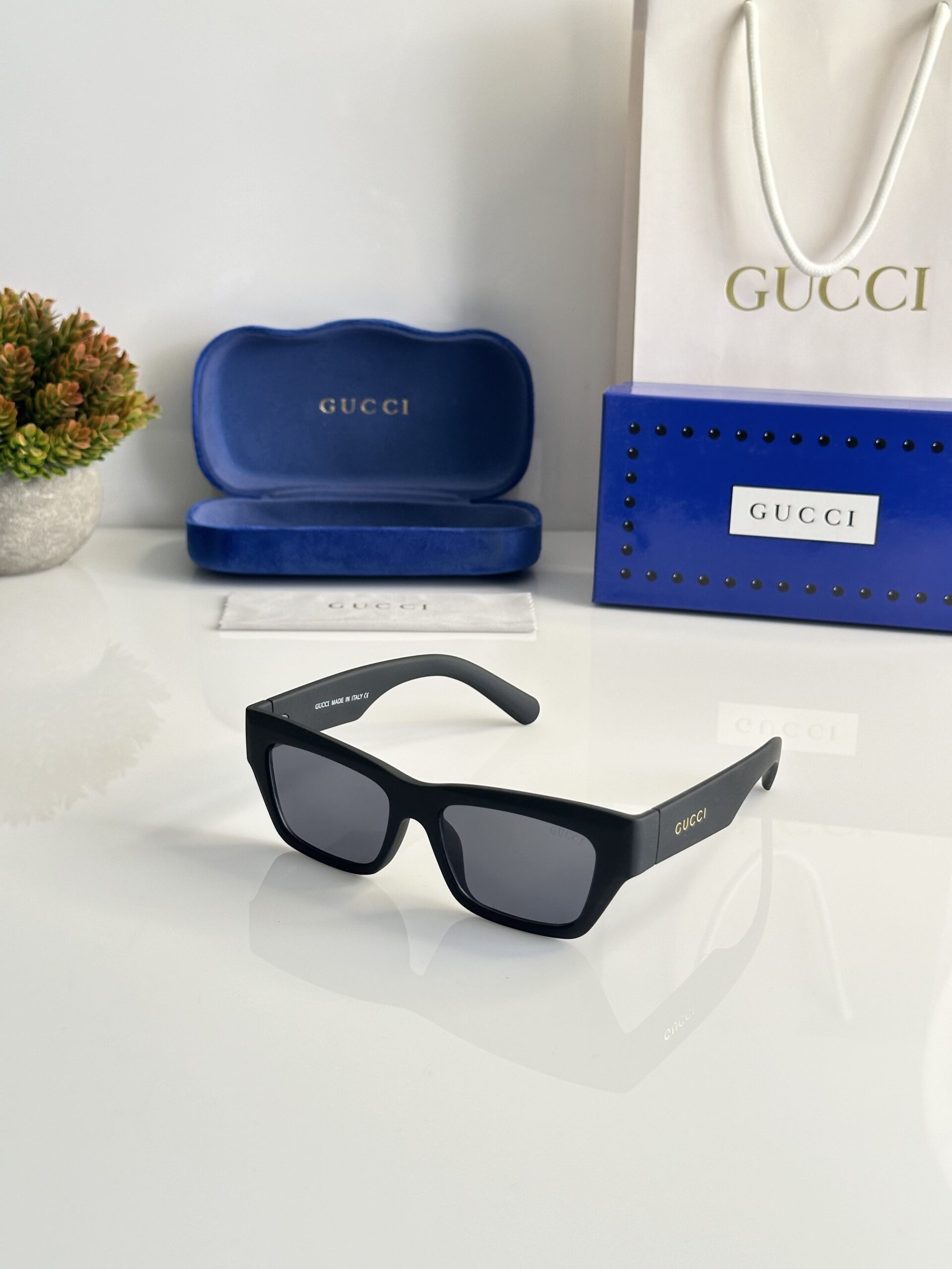 Gucci_1296_Black
