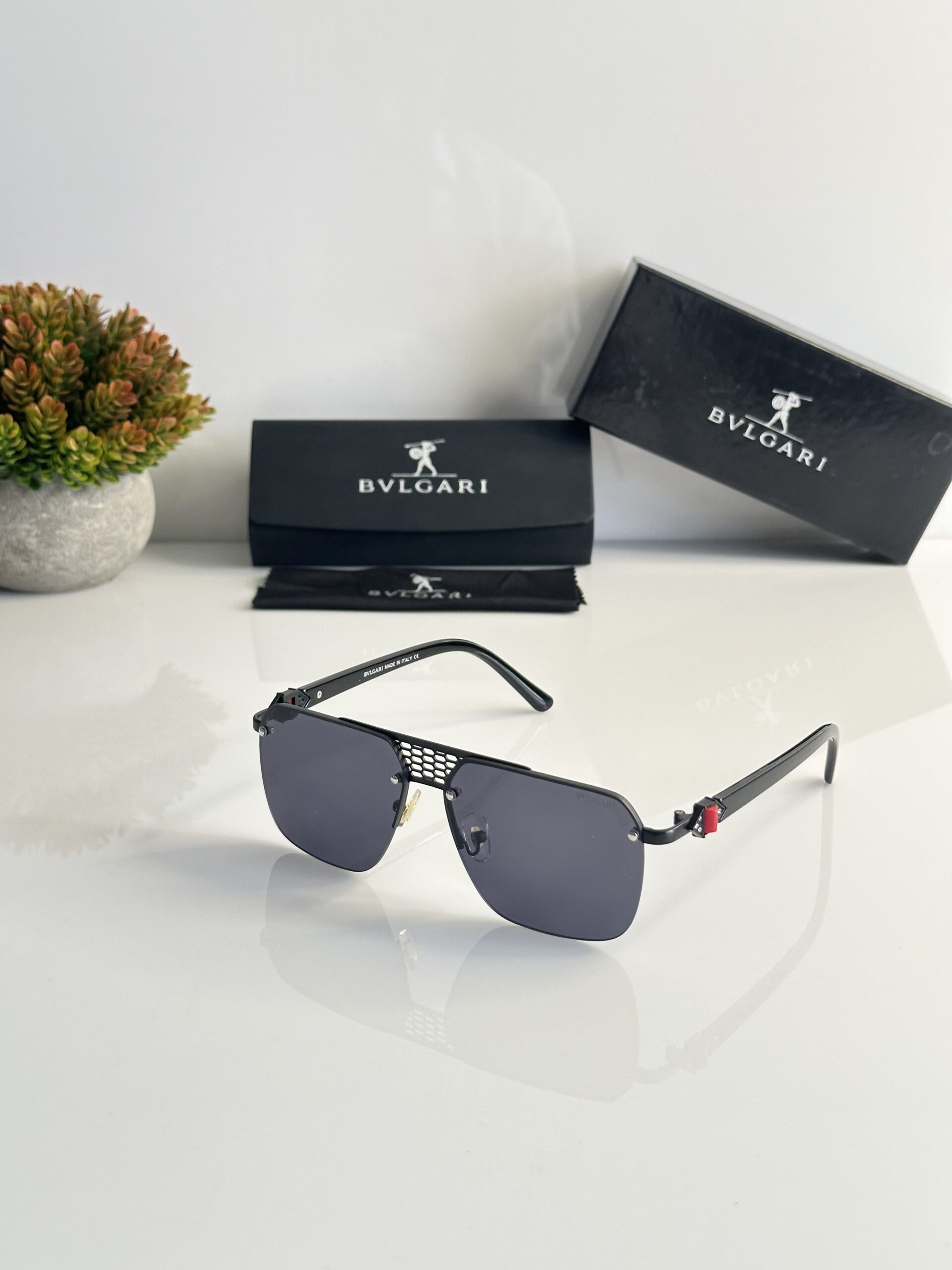 Bvlgari 040 Black