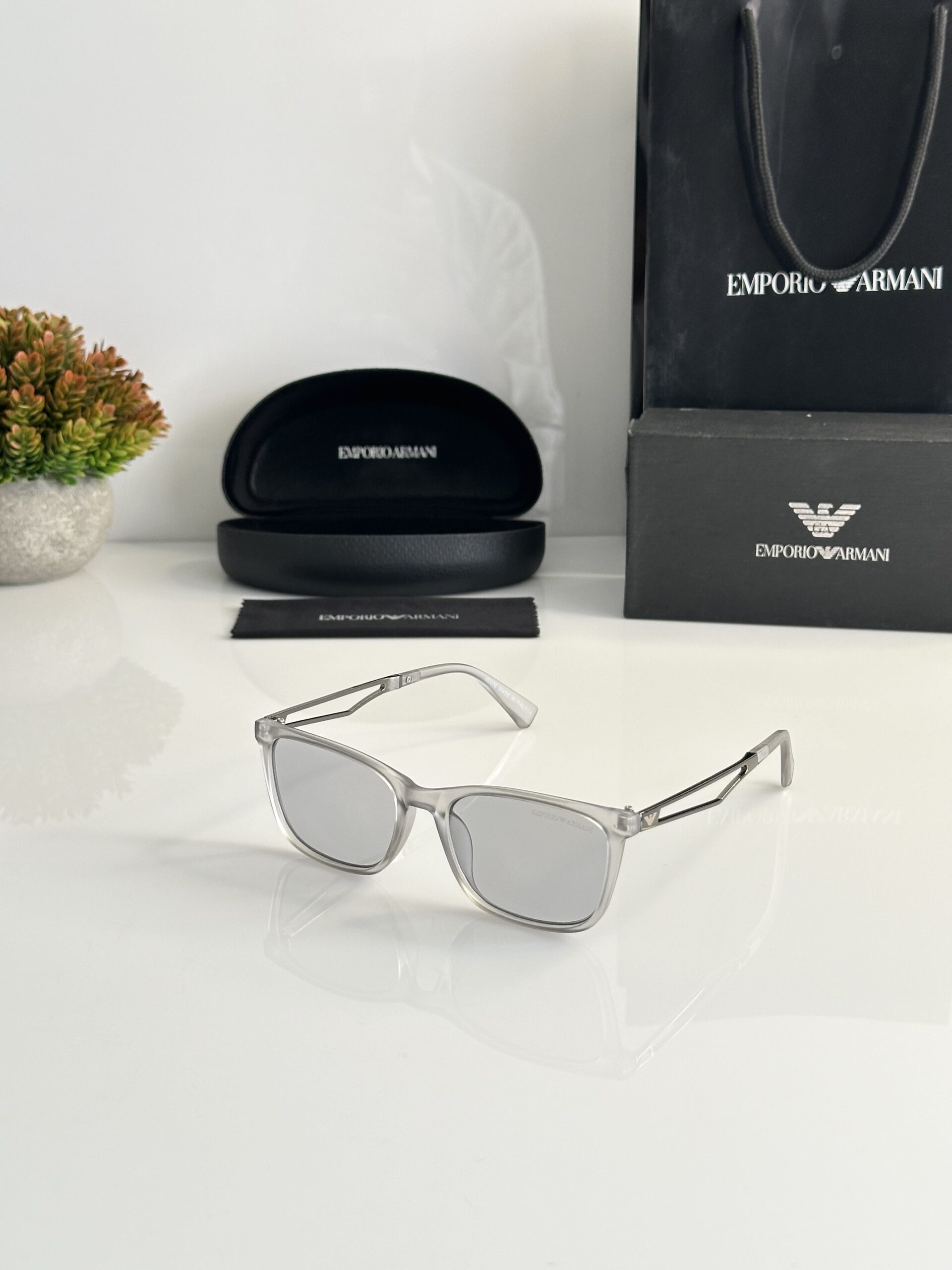 Emporio_Armani_3212_Grey