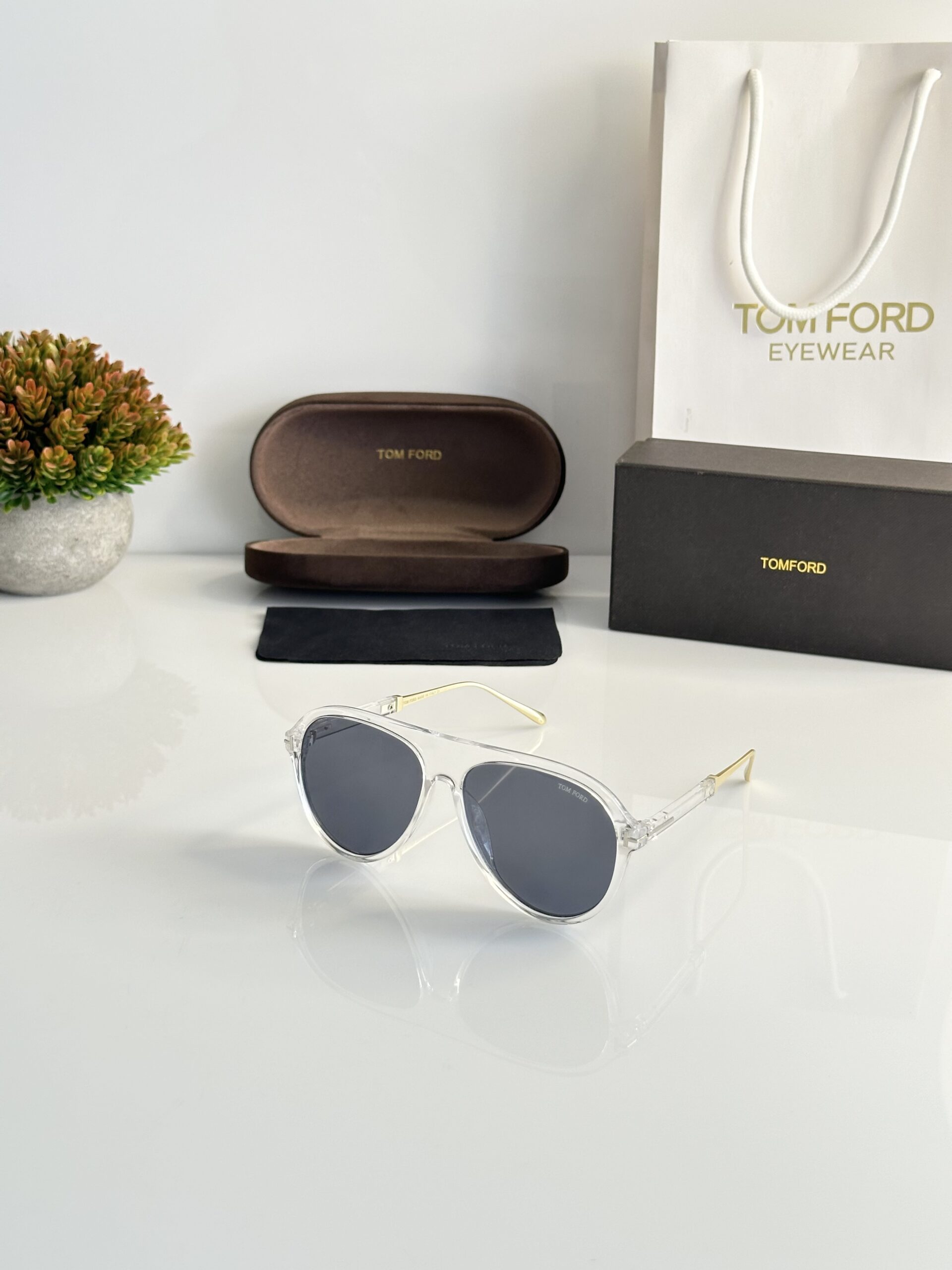 Tomford 2122 Water Black