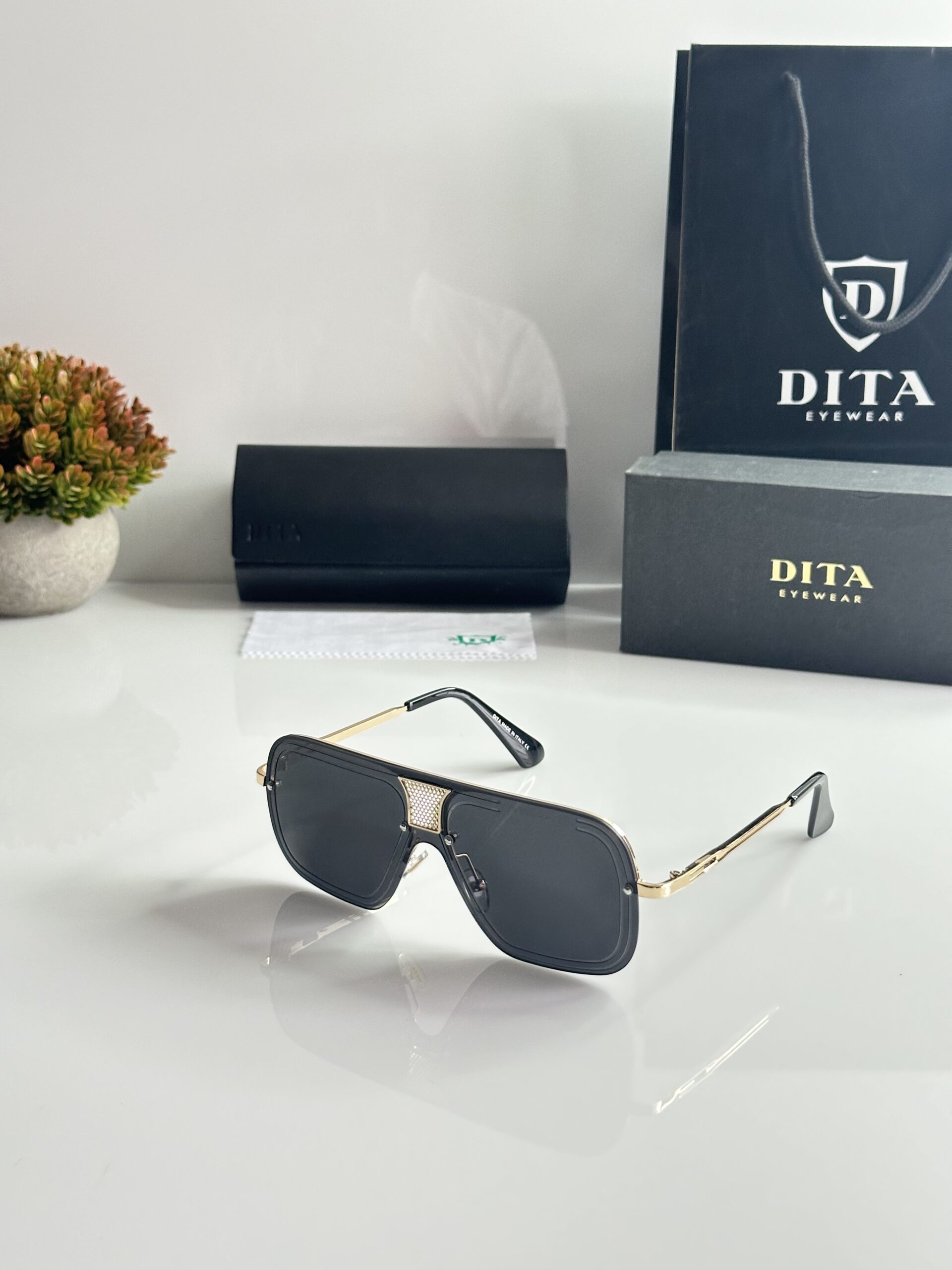 Dita 78 Gold Black