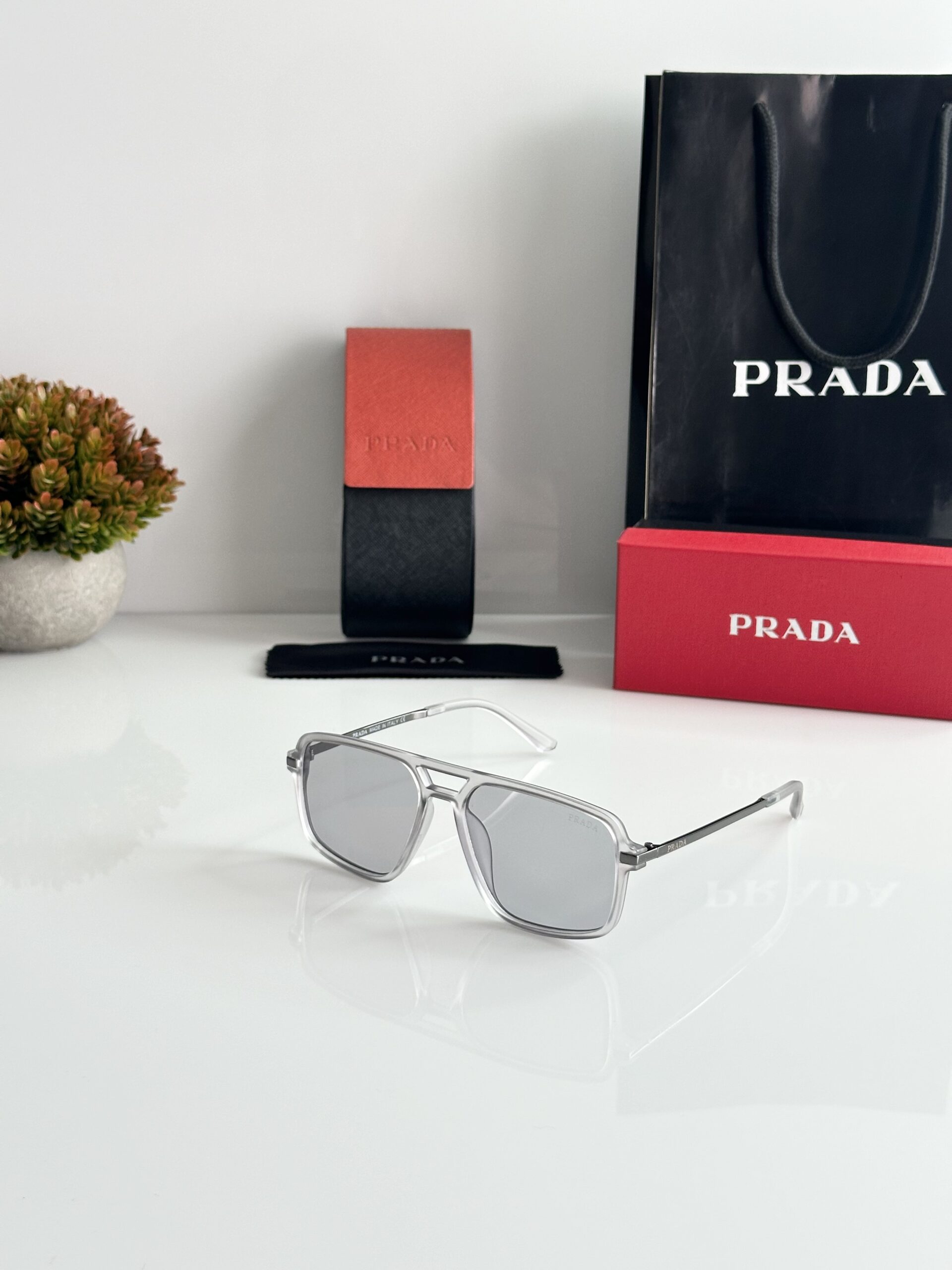 Prada_70_Grey
