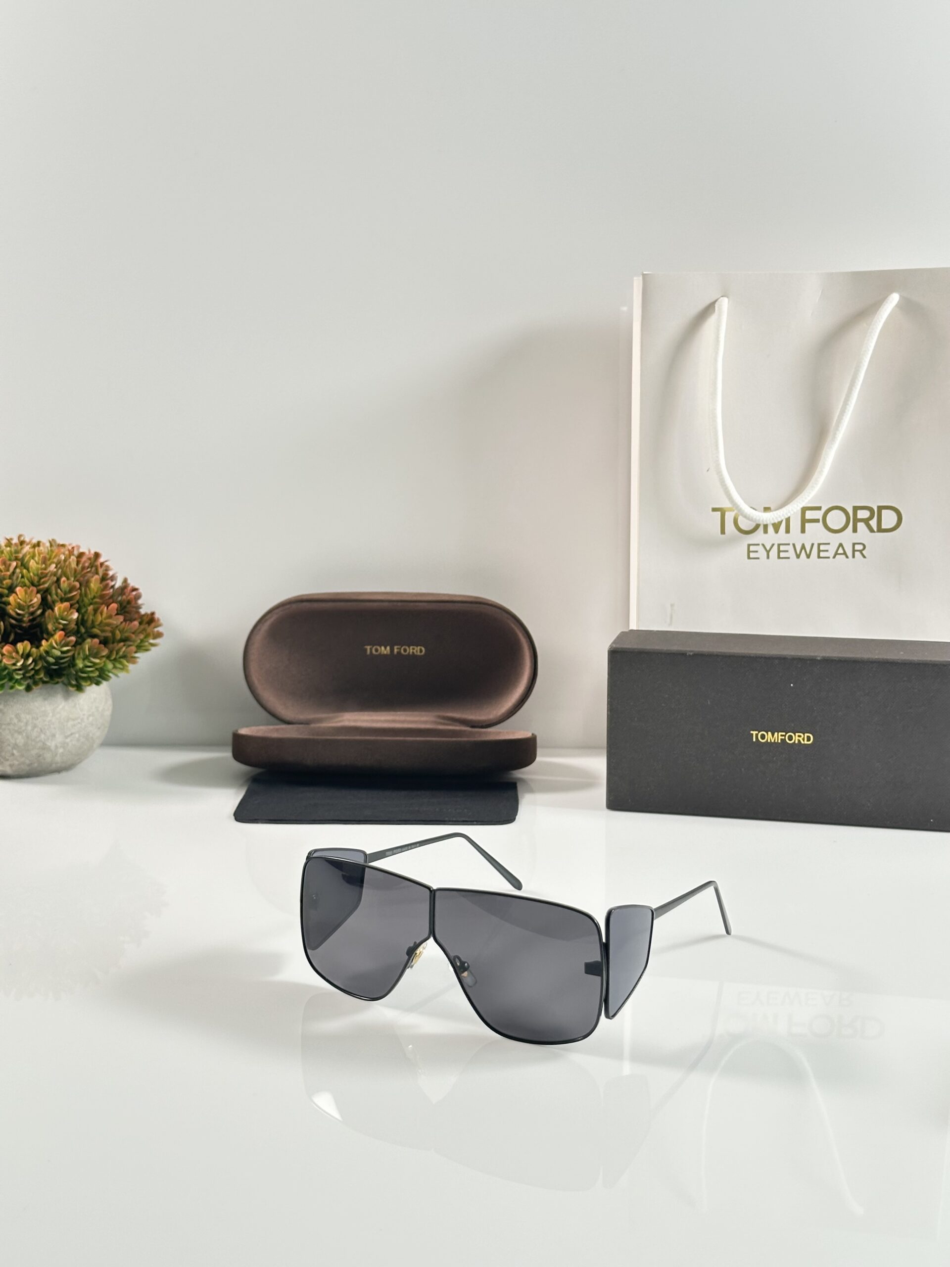 Tomford 601 Black