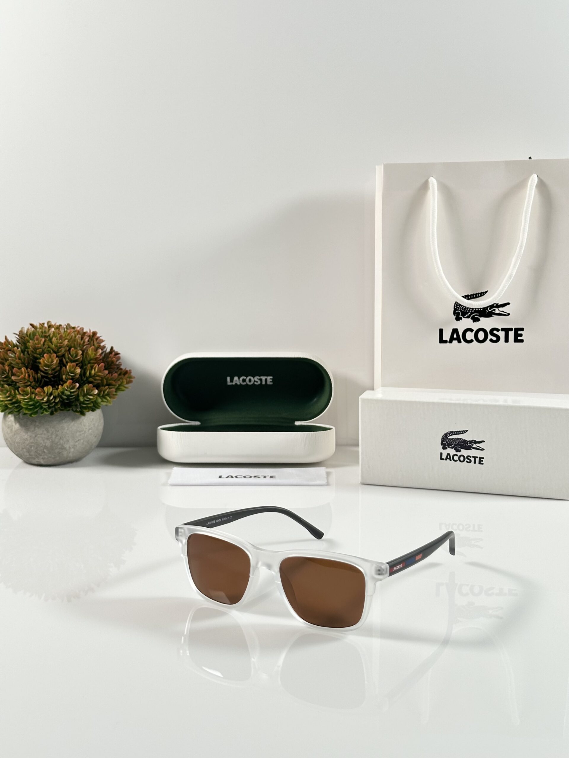 Lacoste_5908_Ice_Brown