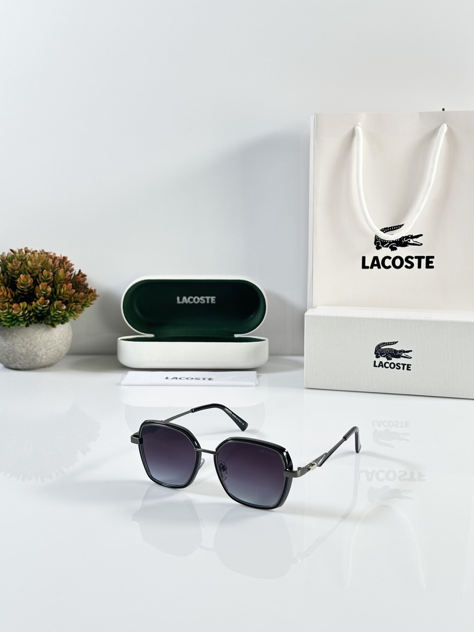 Lacoste_9226_Gun_Green