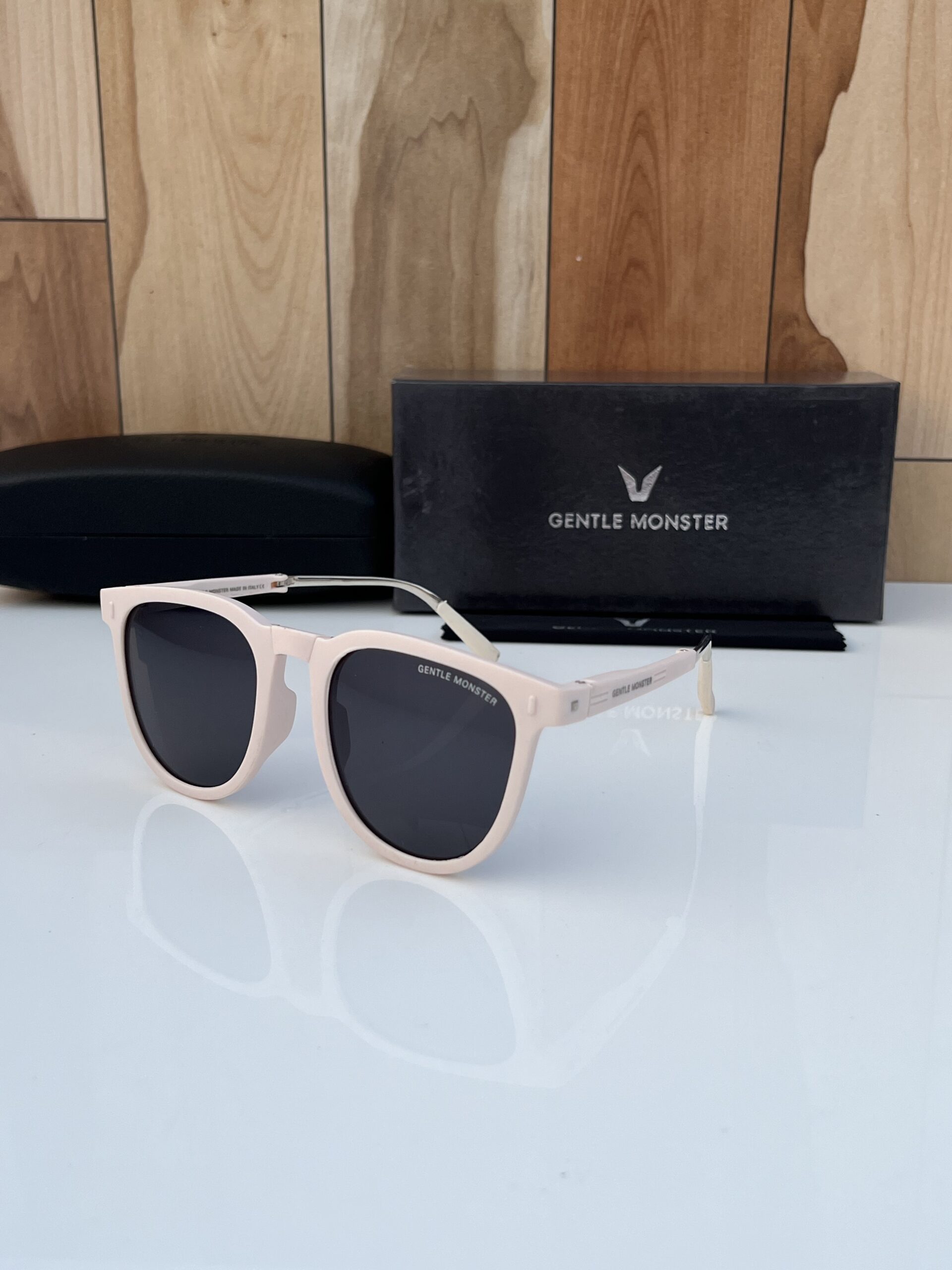 Gentle_monster_folding_pink