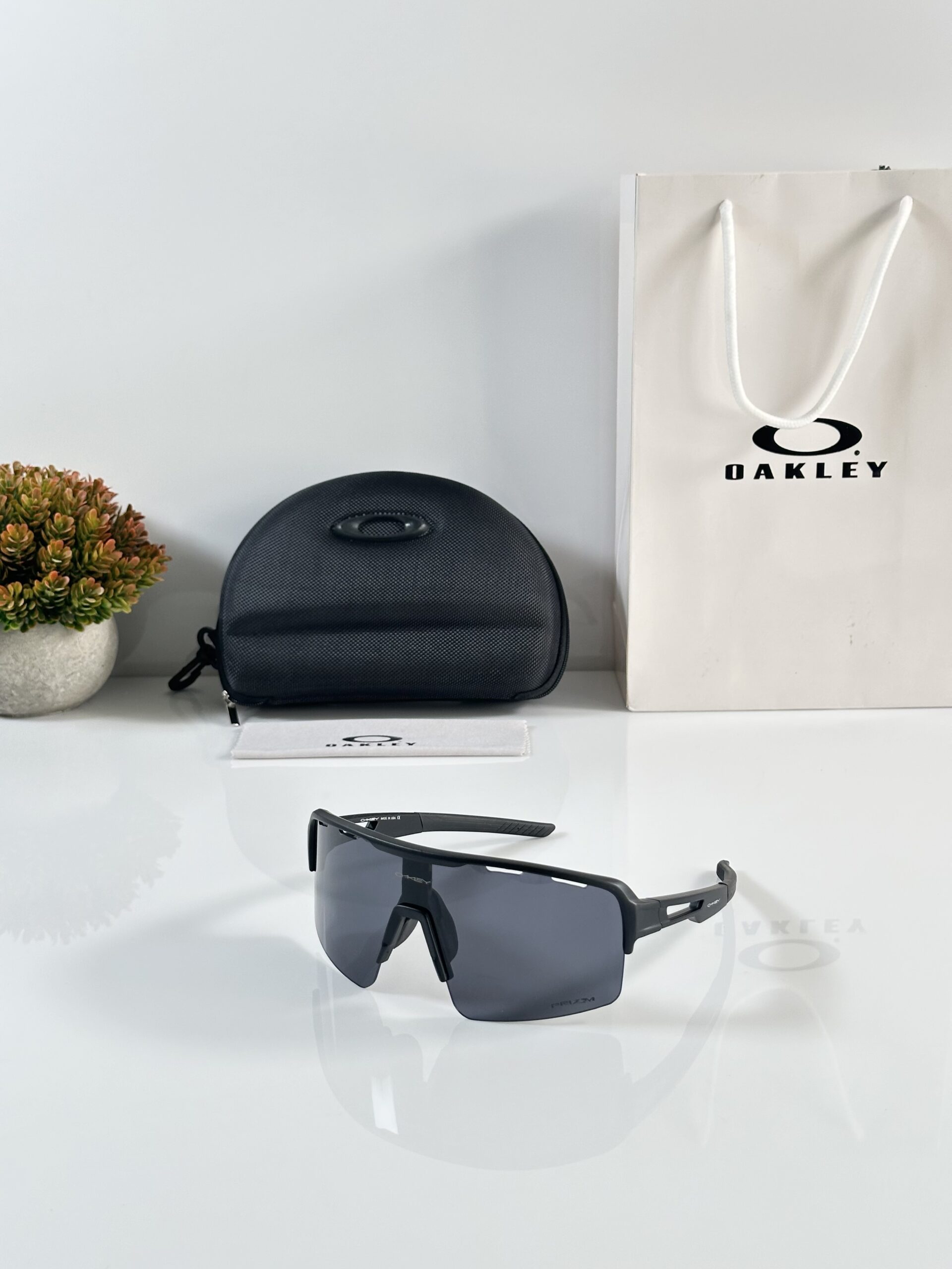 Oakley_8836_Black
