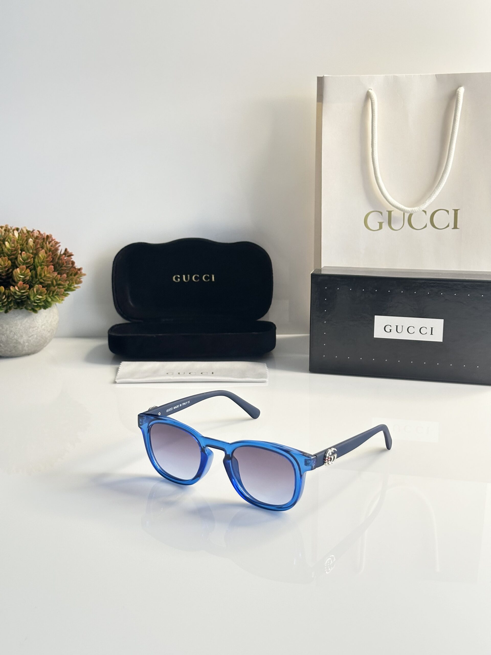 Gucci_88083_Blue