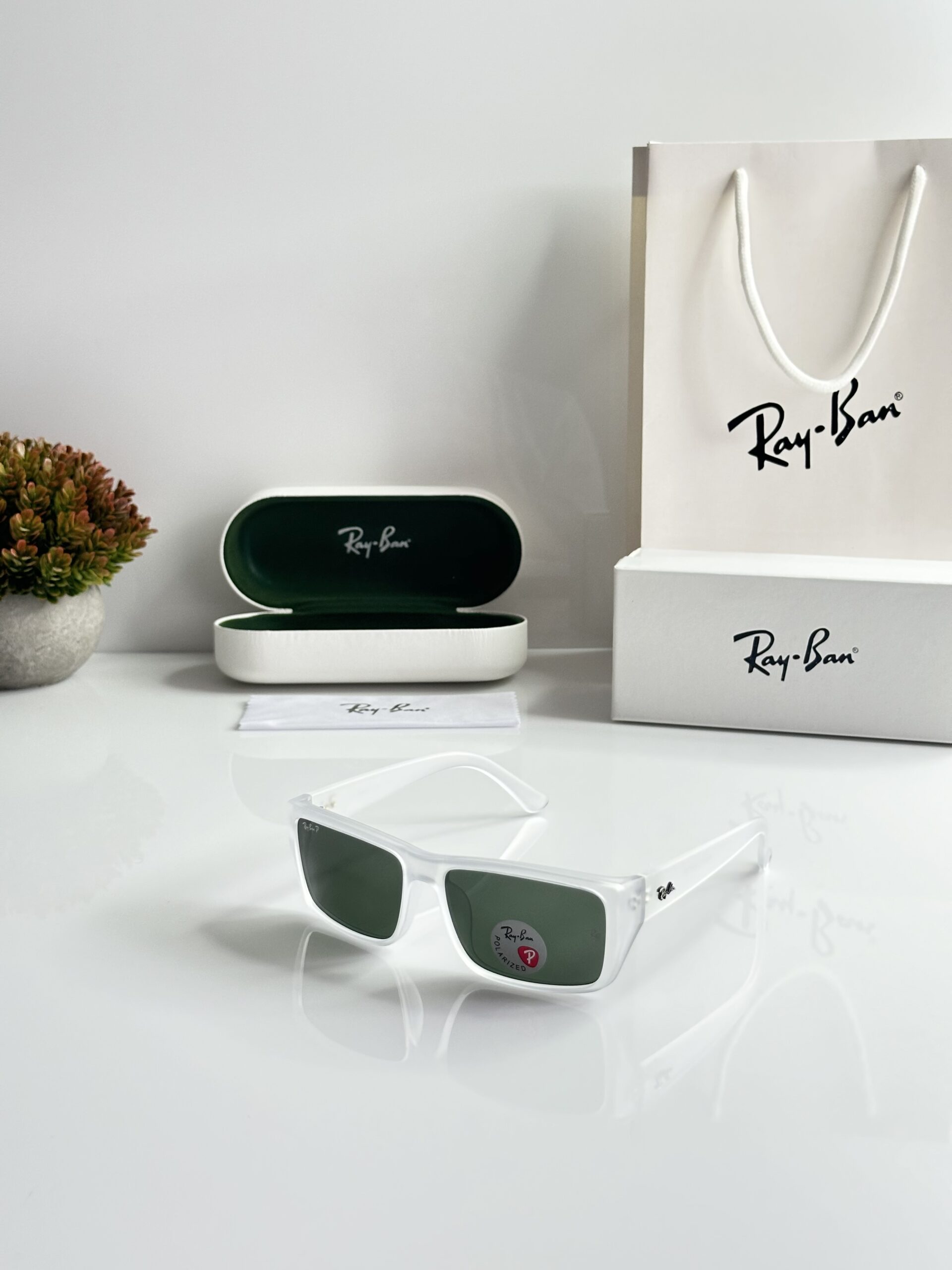 Rayban 1541 Ice Green