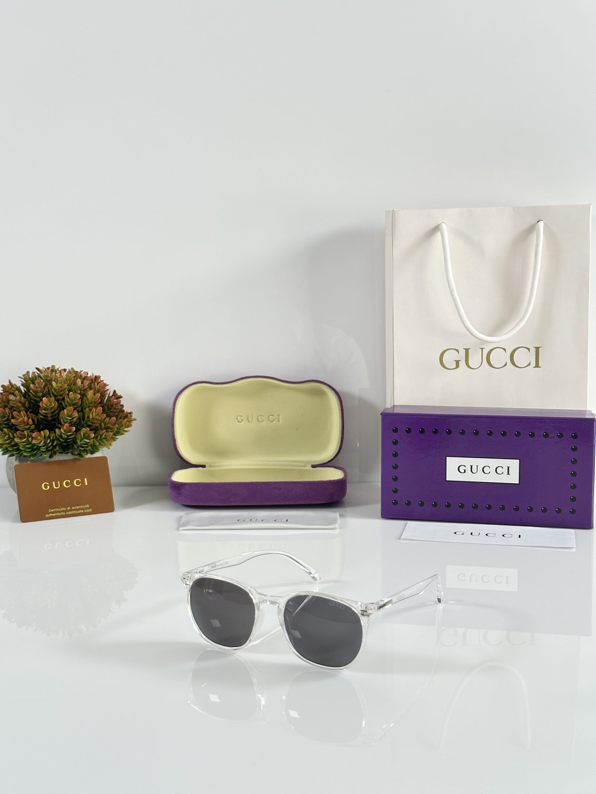Gucci_2004_Water_Black