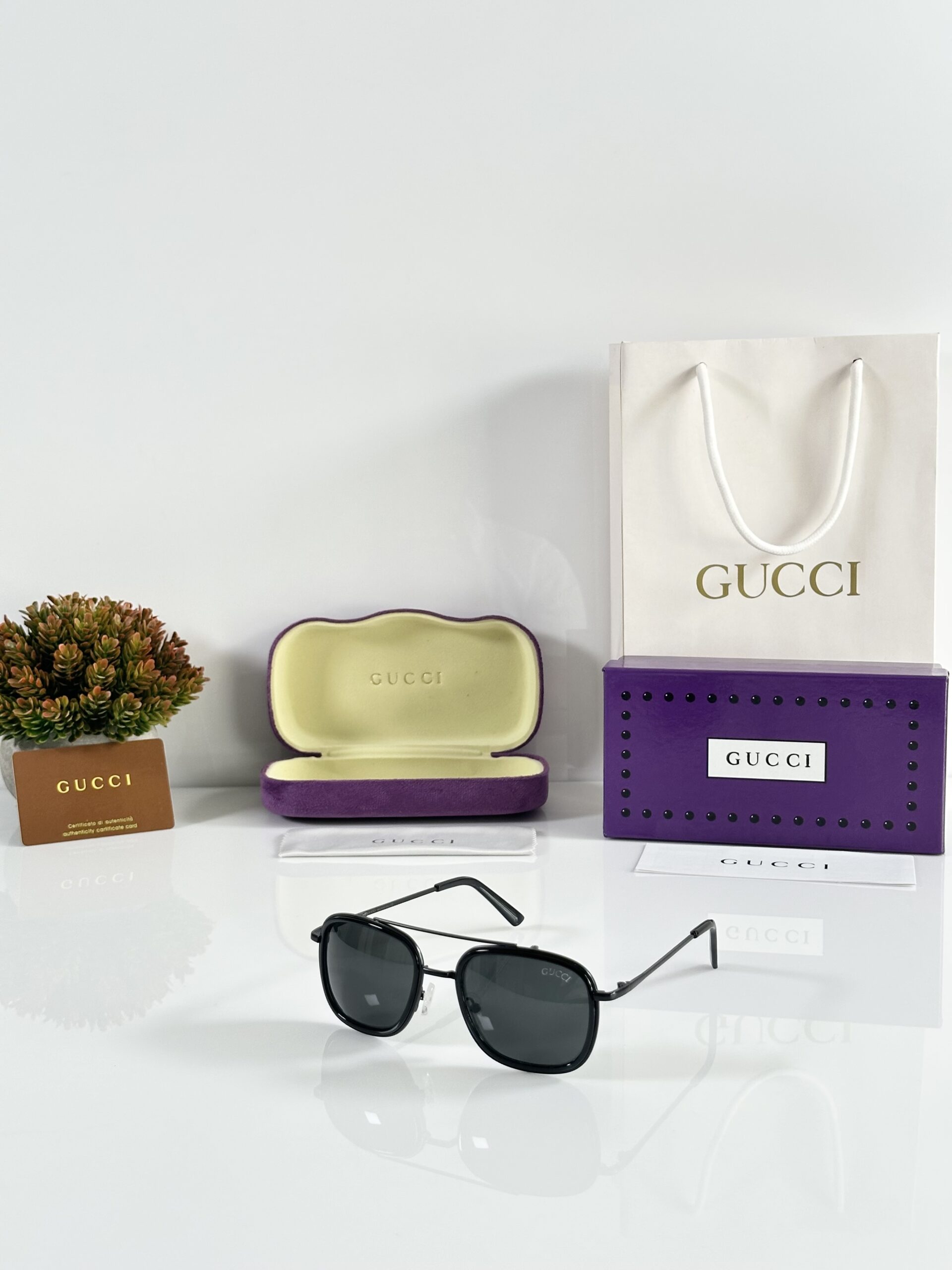 Gucci_6639_Black
