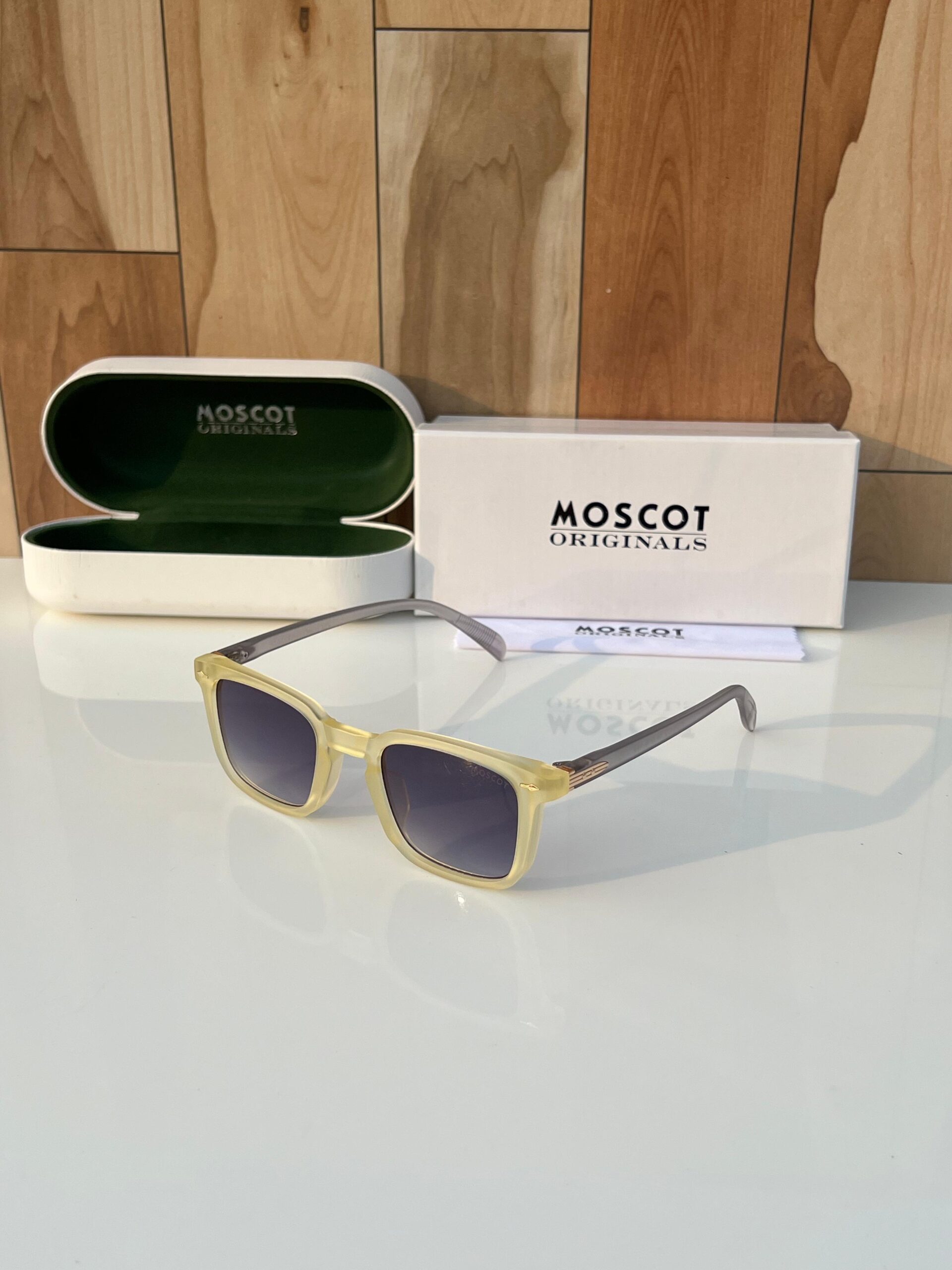 Moscot 98122 yellow black
