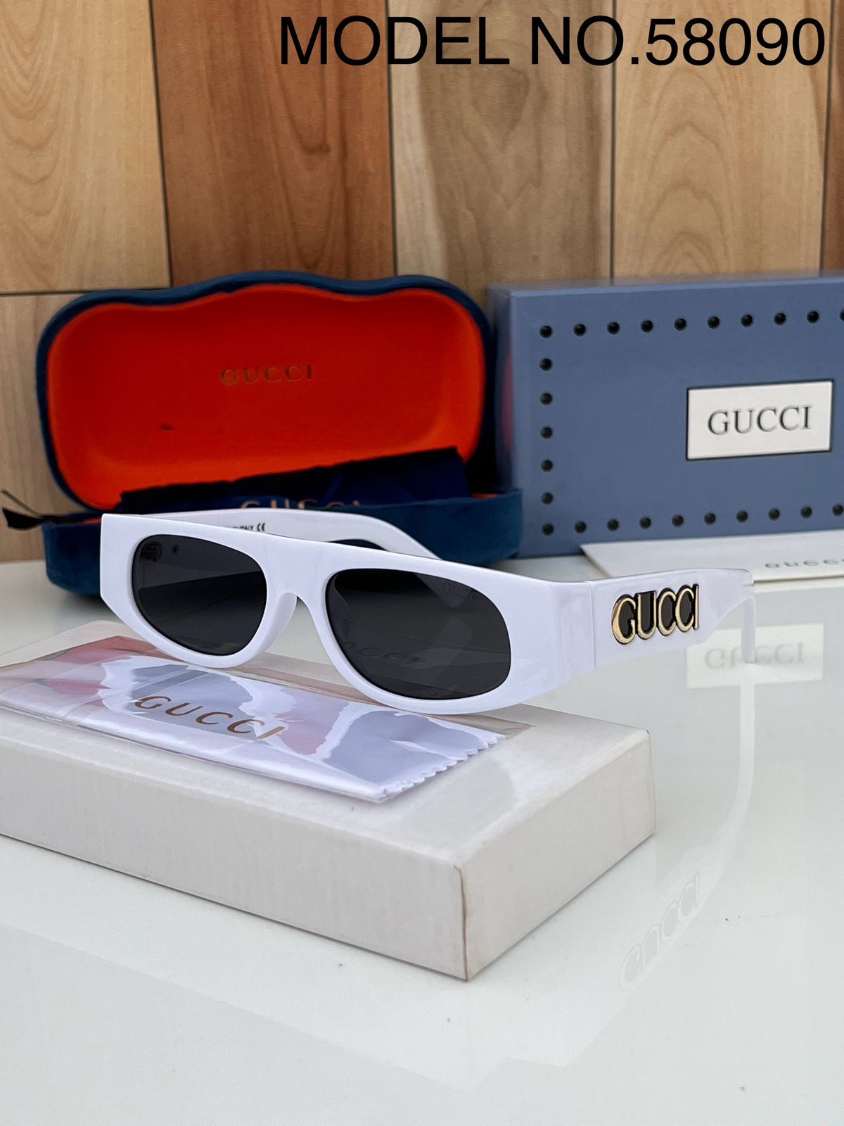 Gucci_58090_white_black