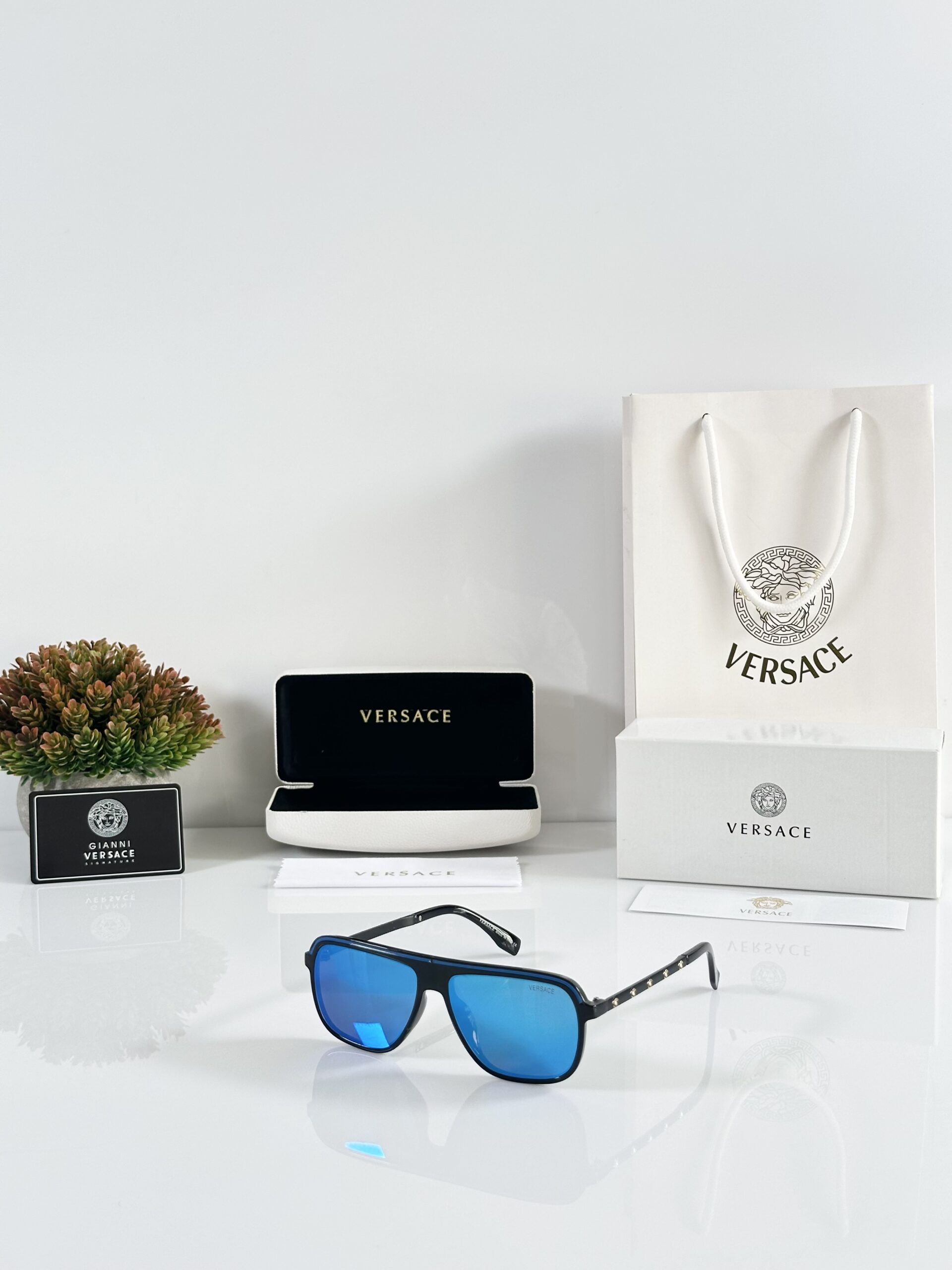 Versace 1861 Black Aqua