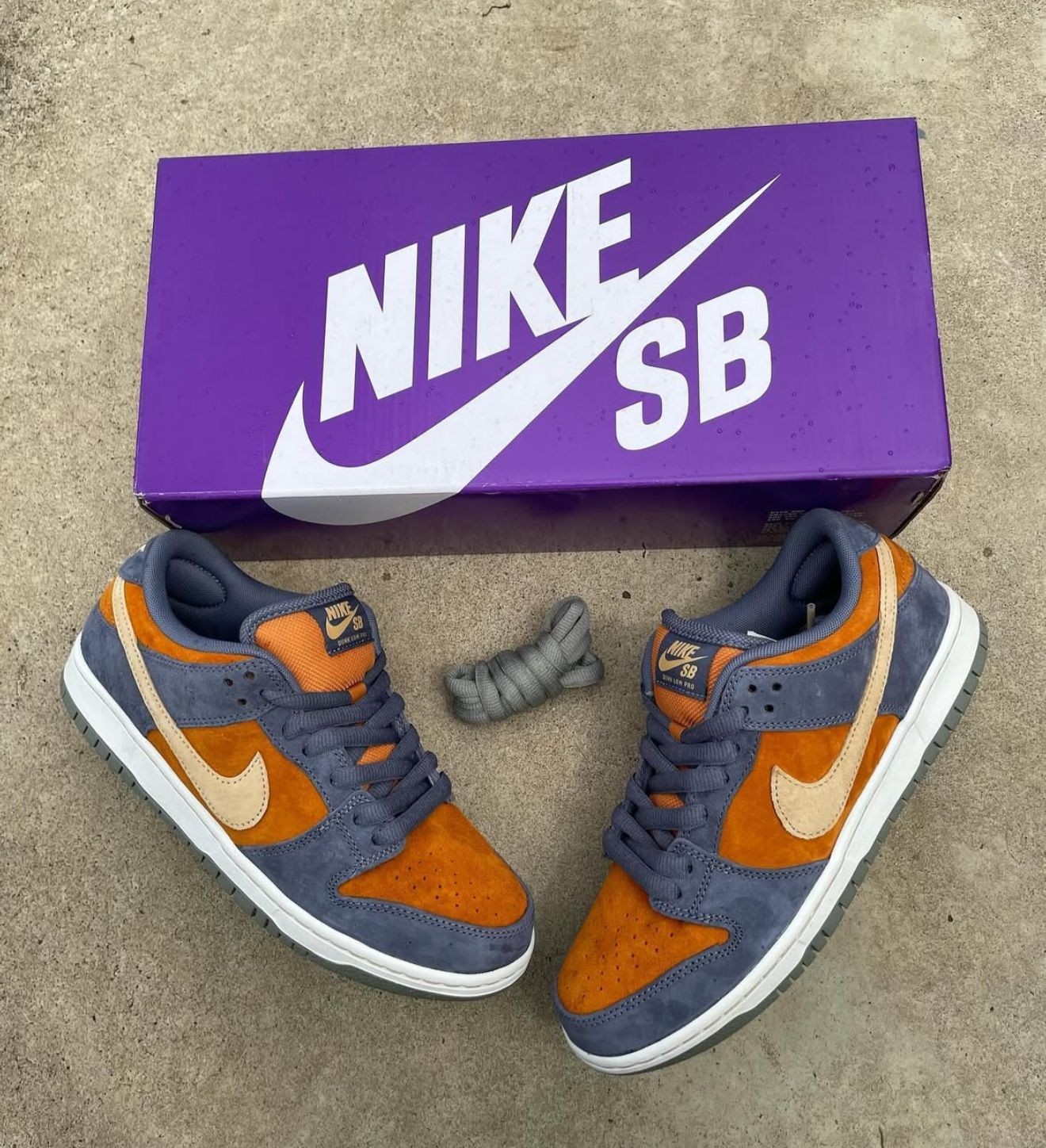 Nikkee SB Dunk Low PRO Light Carbon Monarch fixed