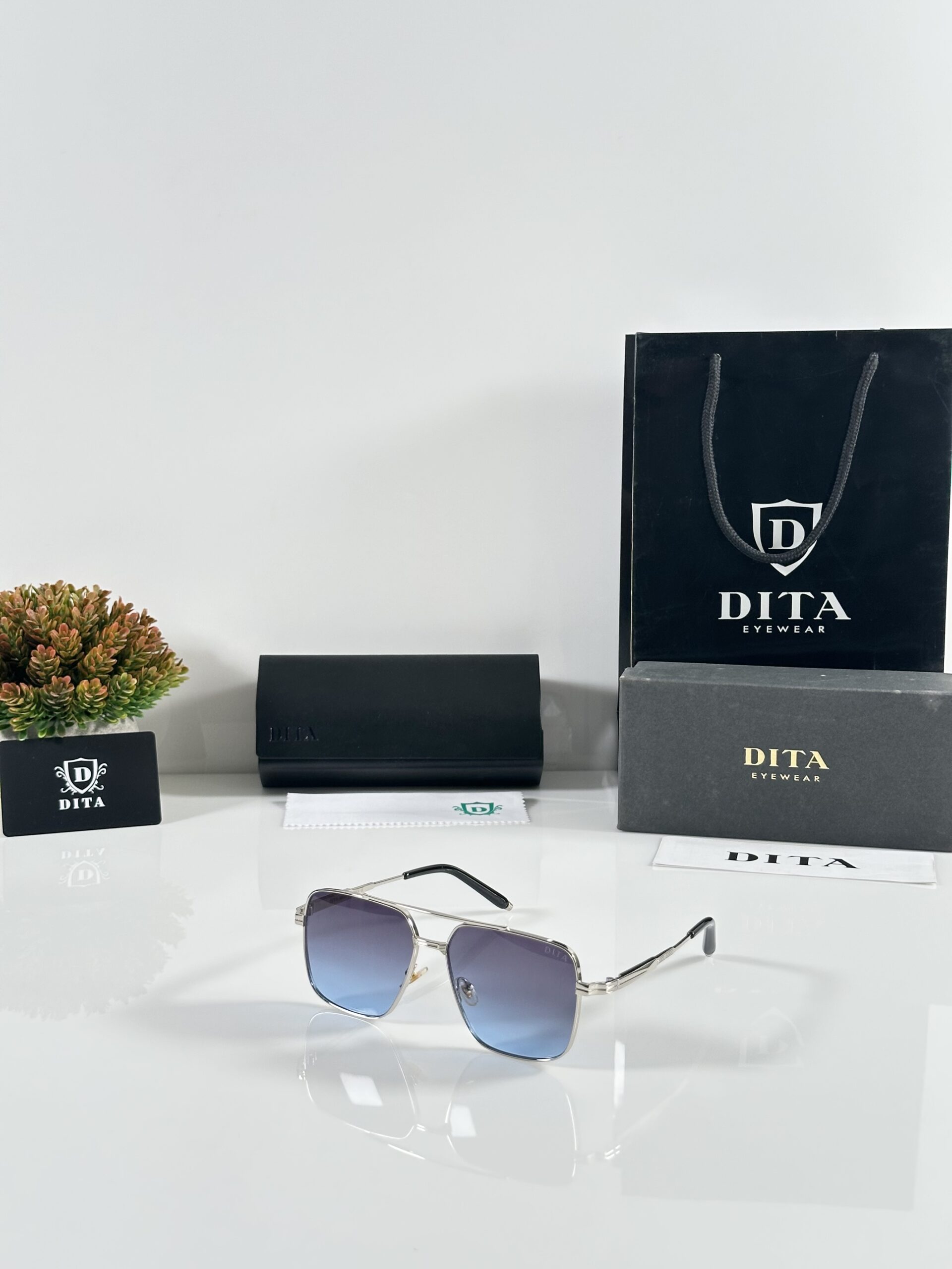 Dita 142 Silver Blue