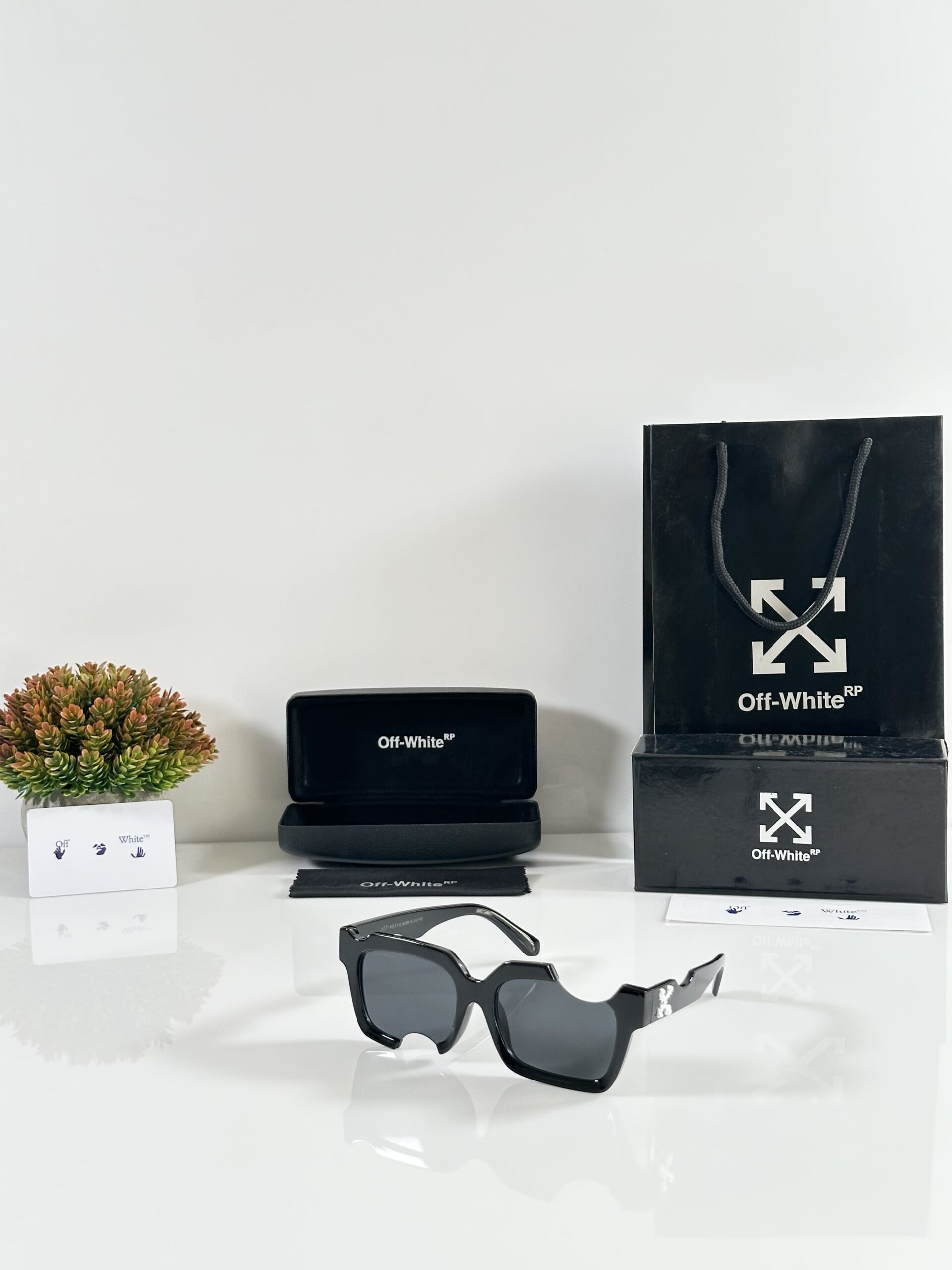 Off_White_8919_Black