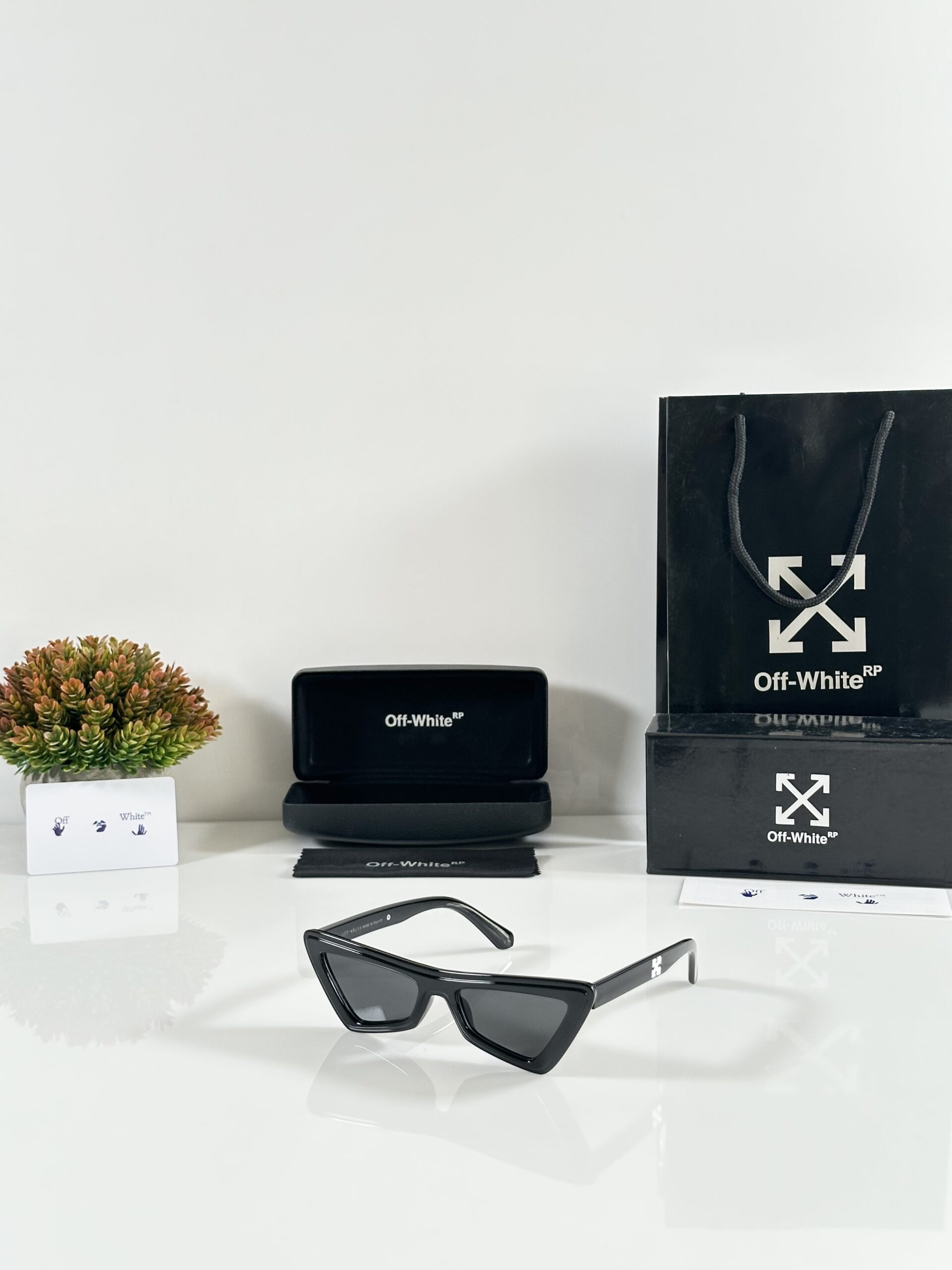 Off_White_8993_Black