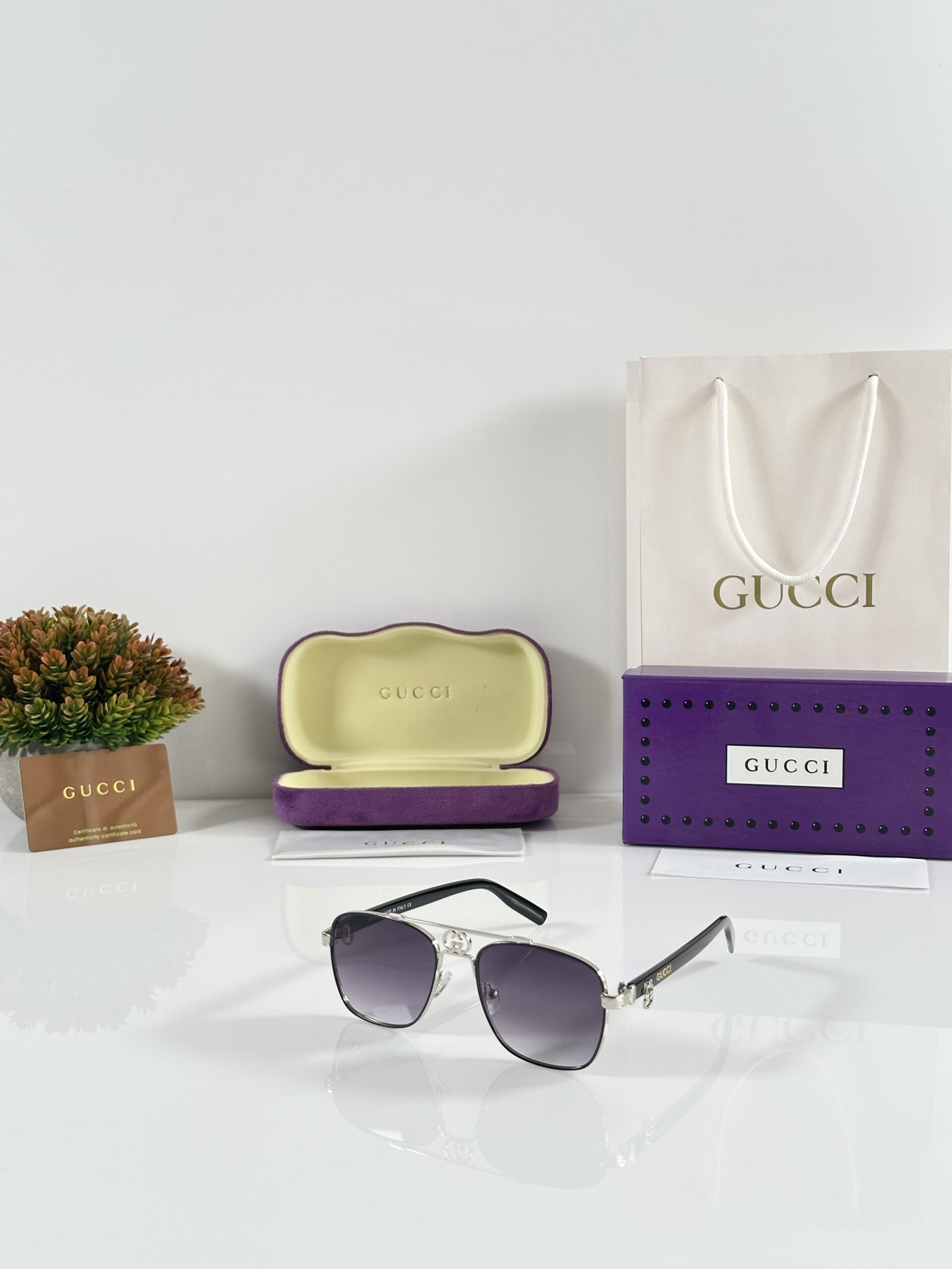 Gucci_5117_Silver_Black_DC