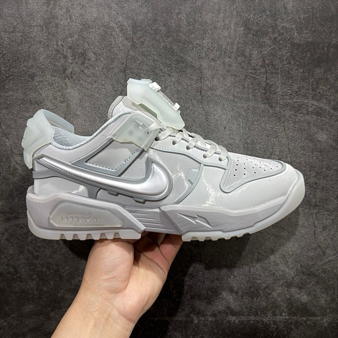 nikkee x RTFKT dunk low genesis ghost edition fixed