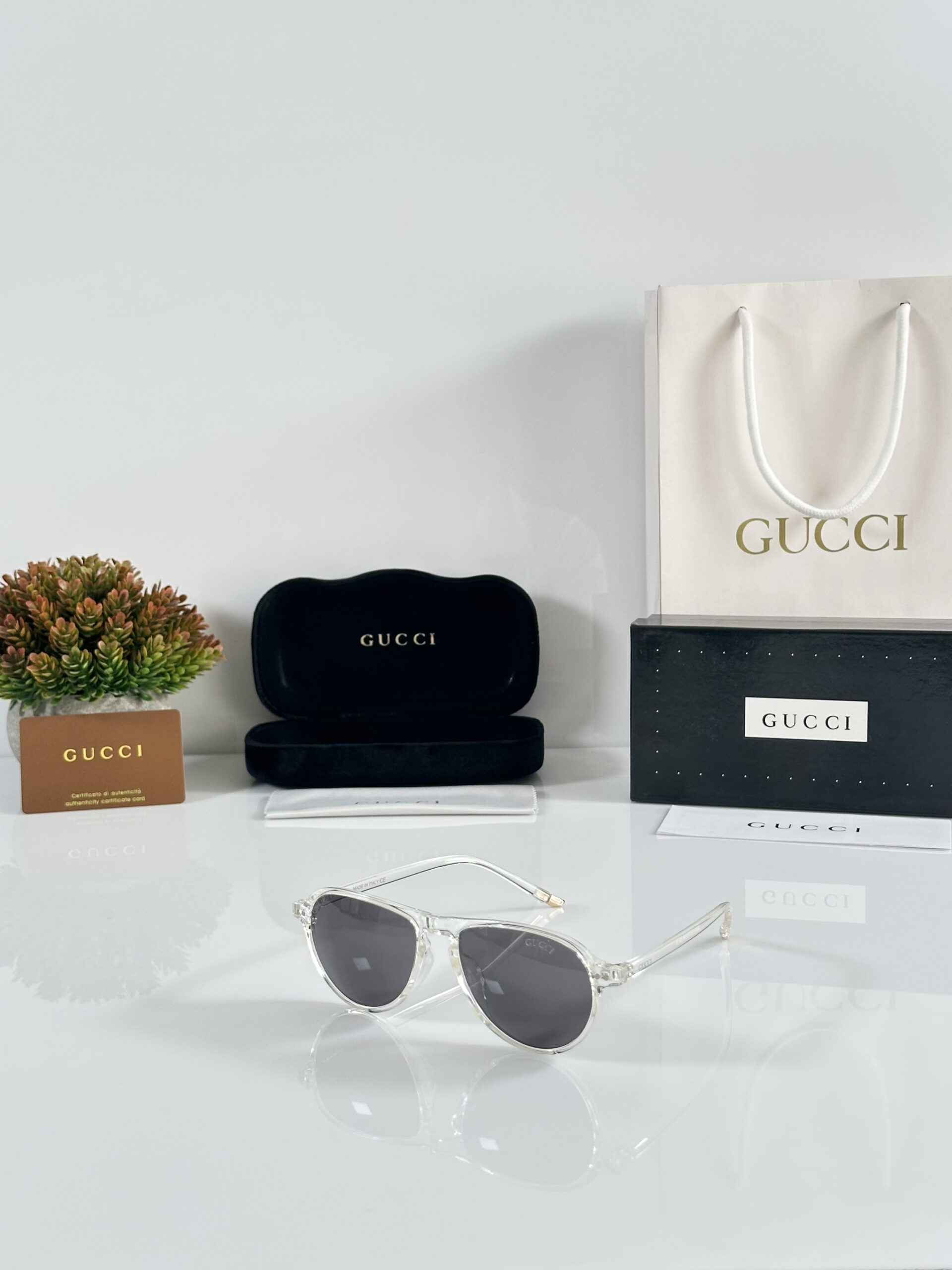 Gucci_2013_Water_Black