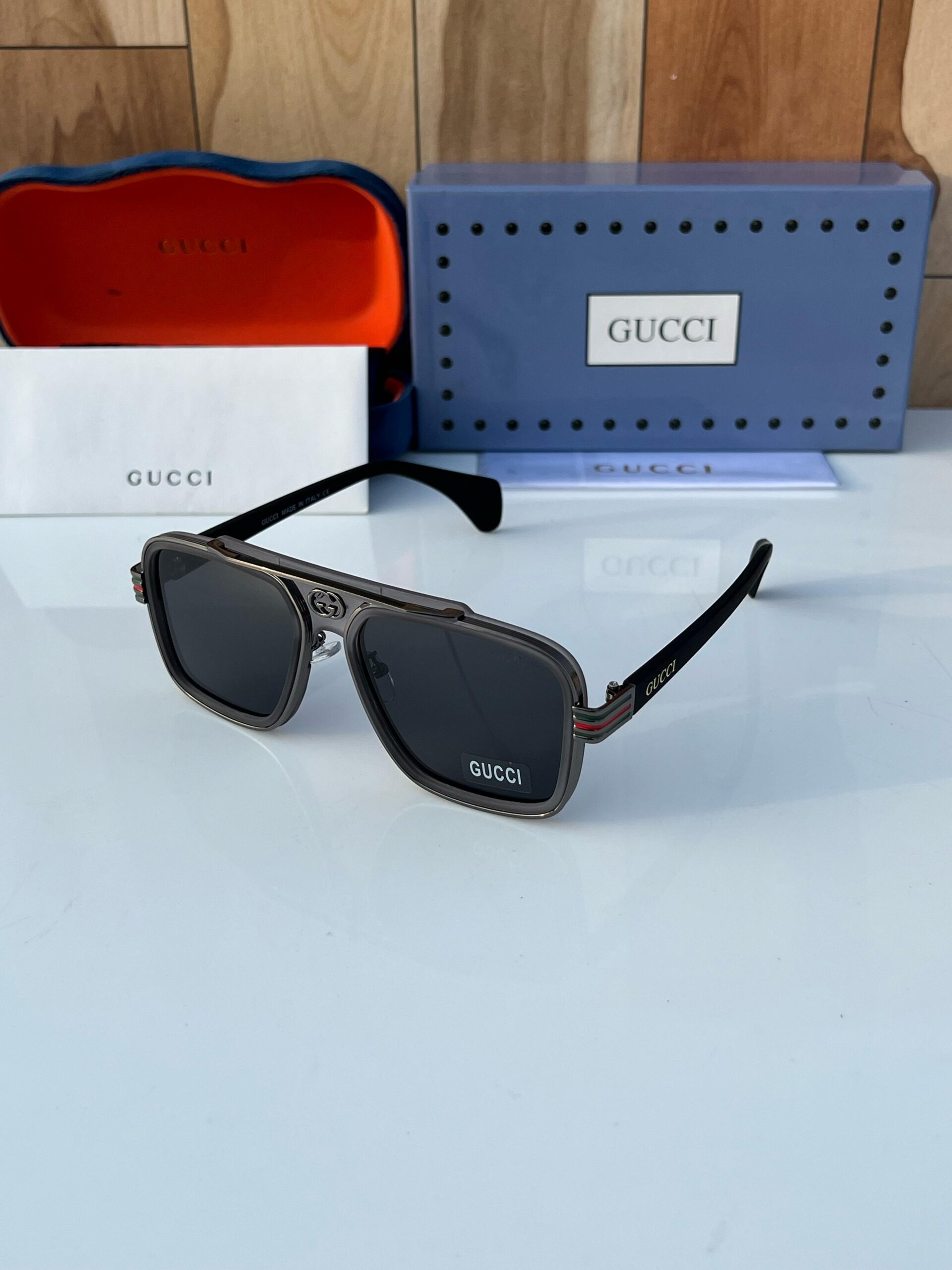 Gucci_1295_grey