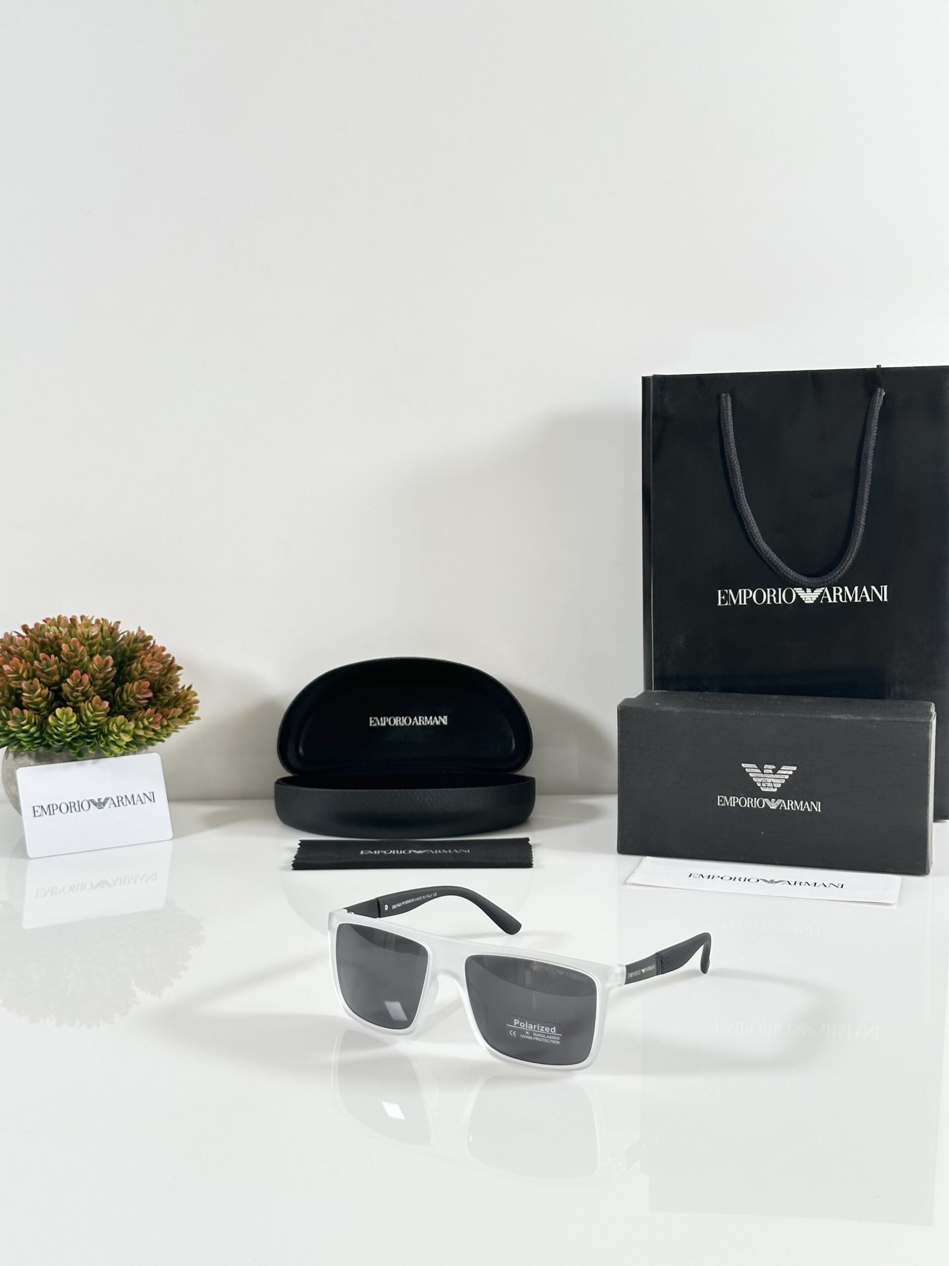 Emporio_Armani_4001_Ice_Black