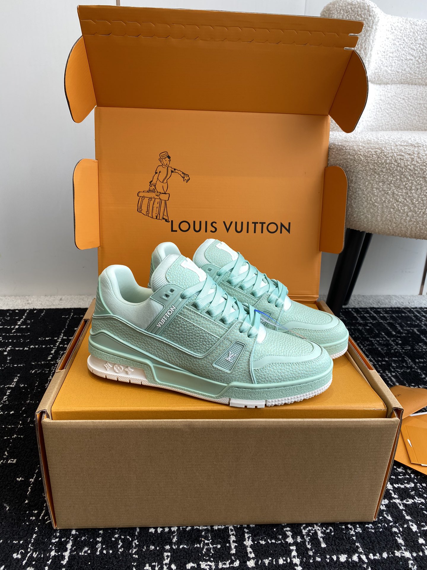 LouisVuitton Lv Trainer Mint Green Double Box Premium Shoes