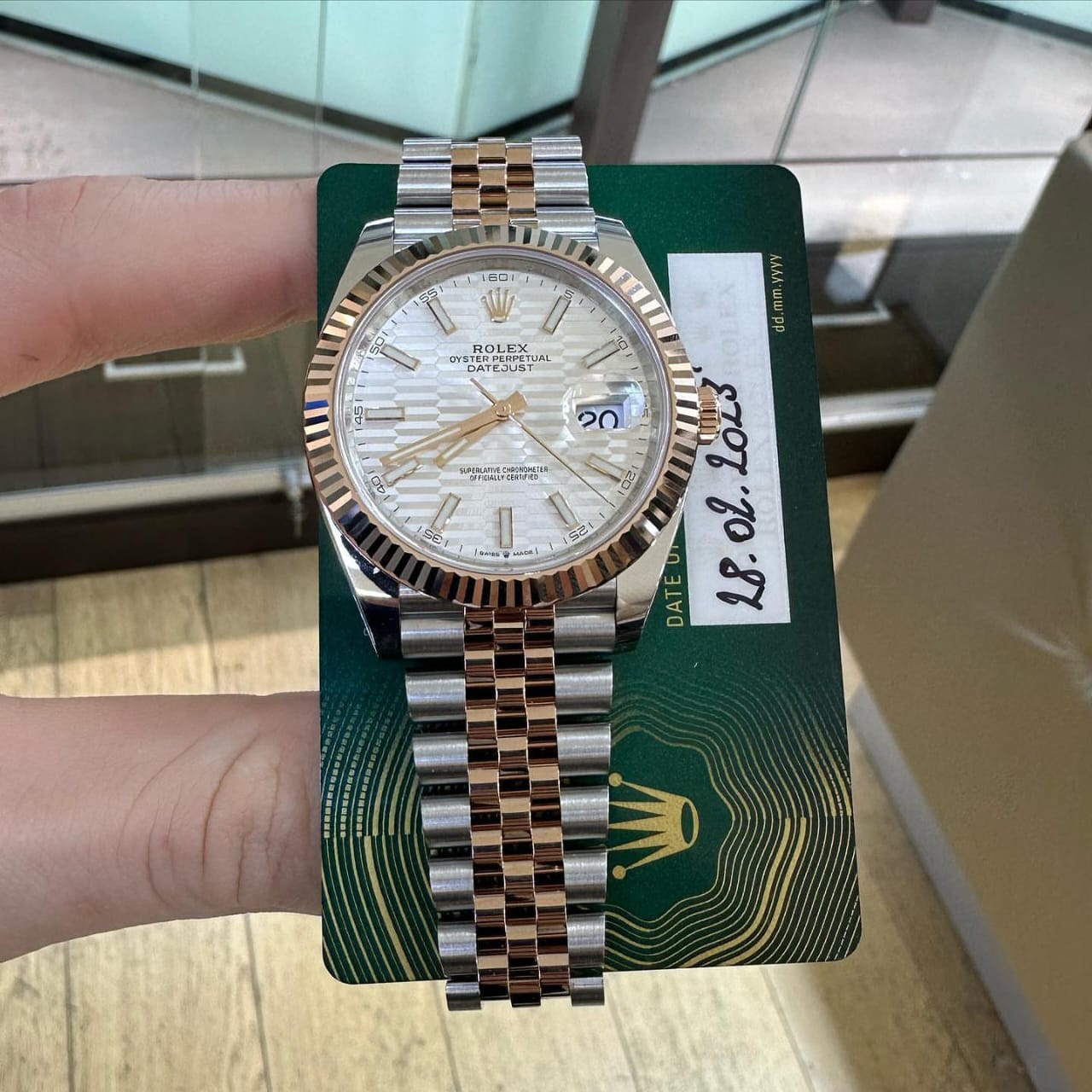 Role_x Oyster perpetual Date Just Automatic White